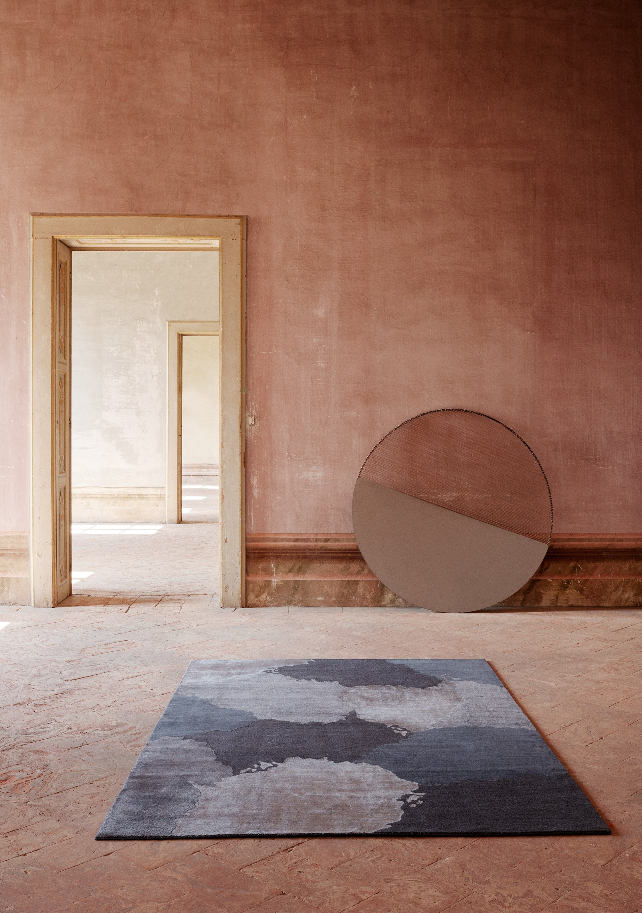 MONU beige rug