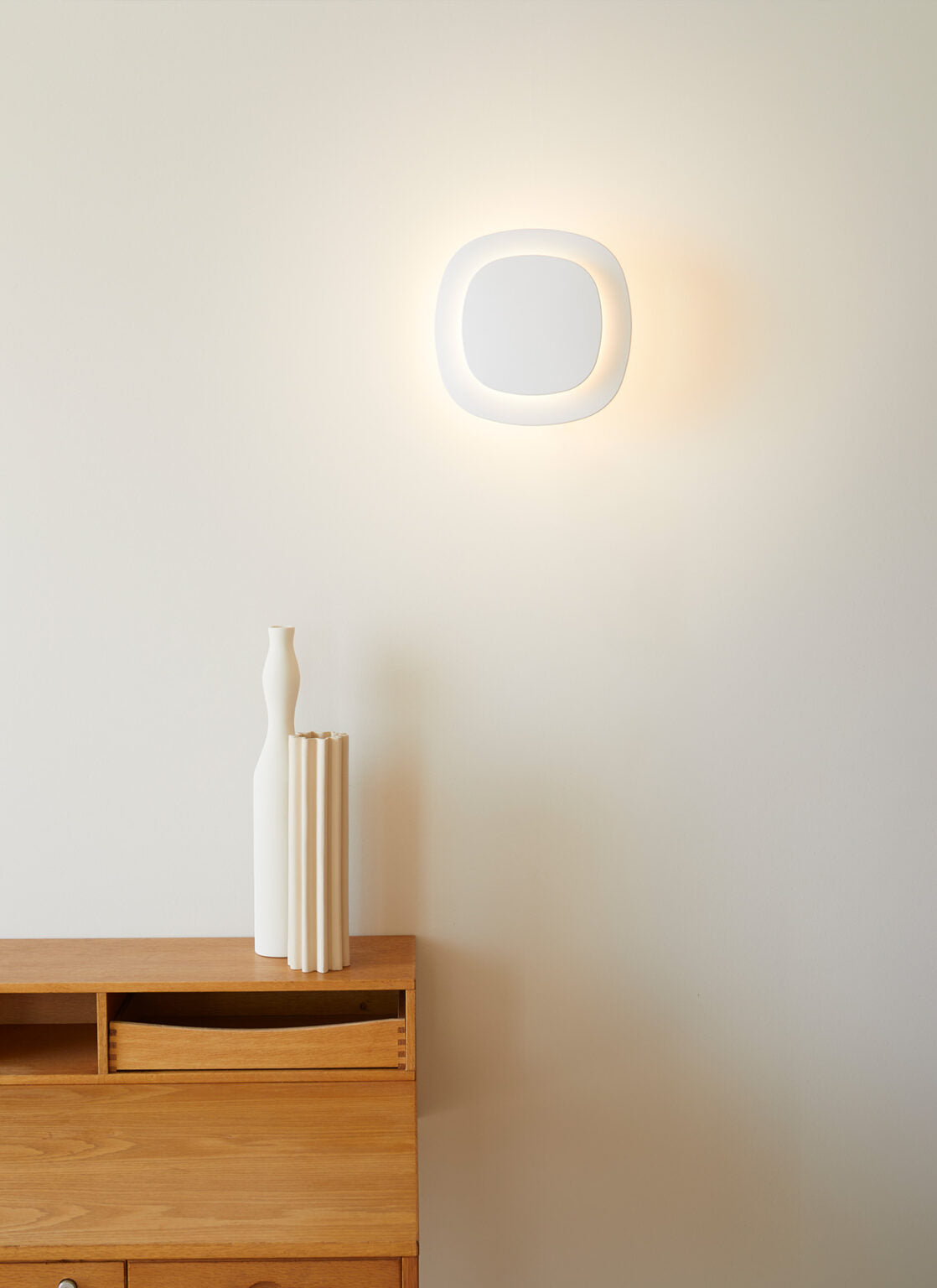 Wall lamp Luthien White