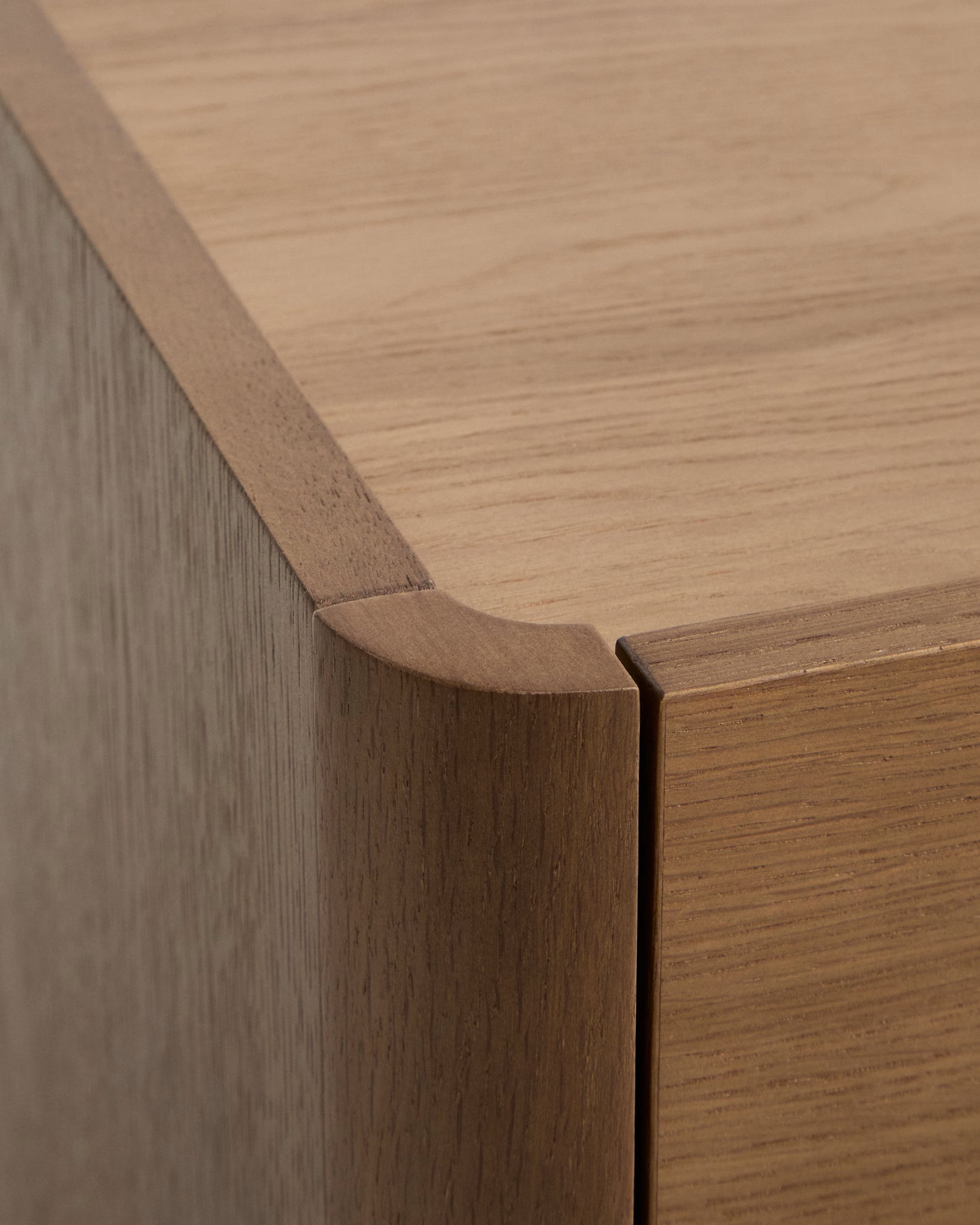 ARELIDA Oak Veneer TV Cabinet