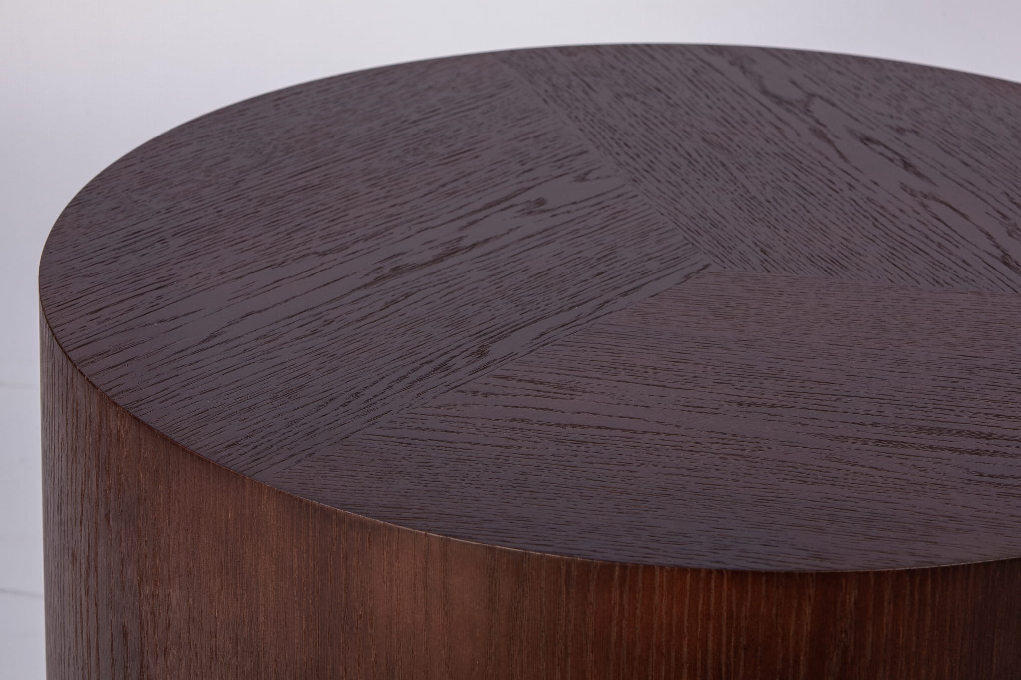 TROMME brown coffee table with a gold base