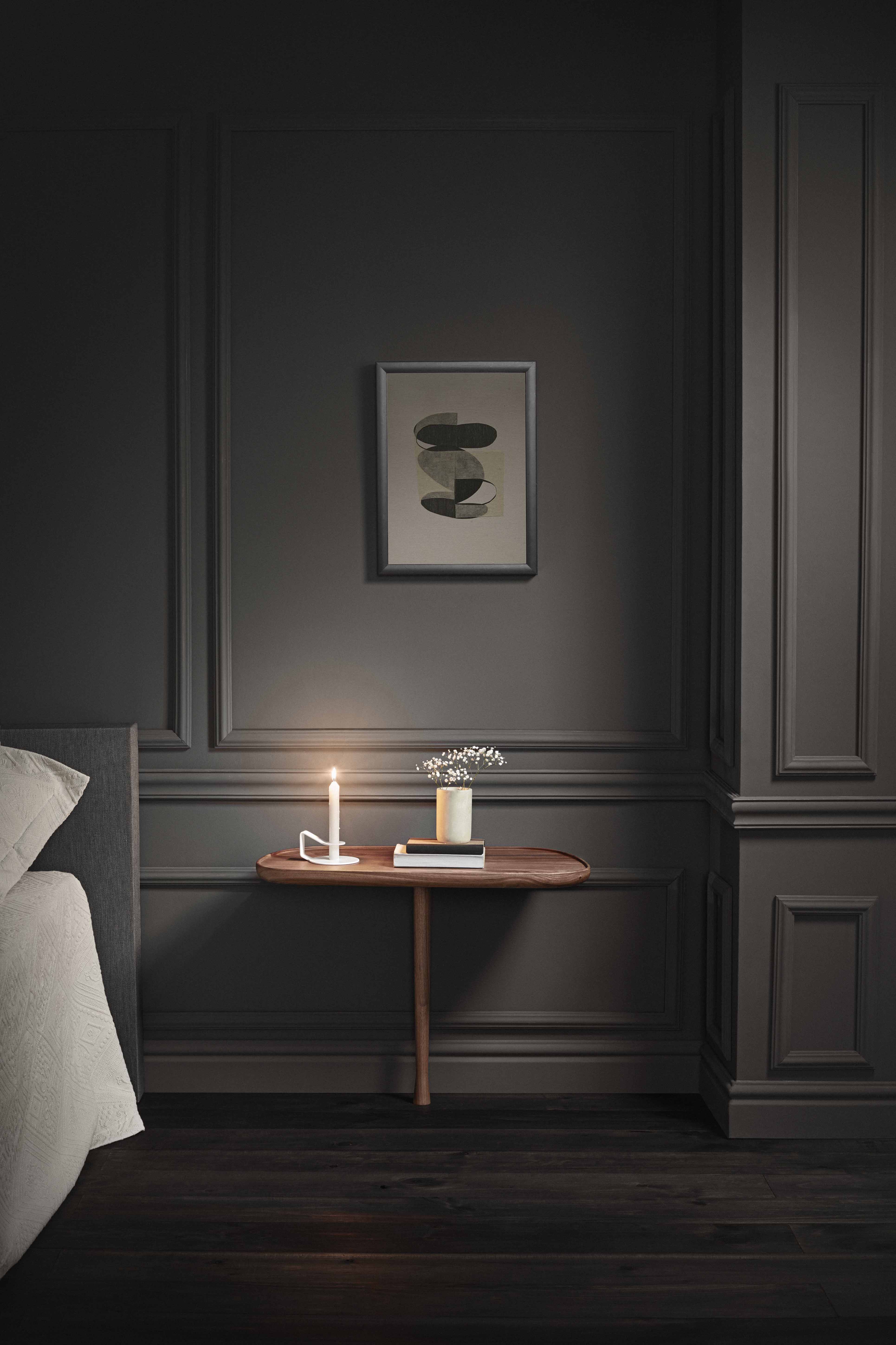 Wandbeistelltisch MESITA aus massivem Nussbaumholz