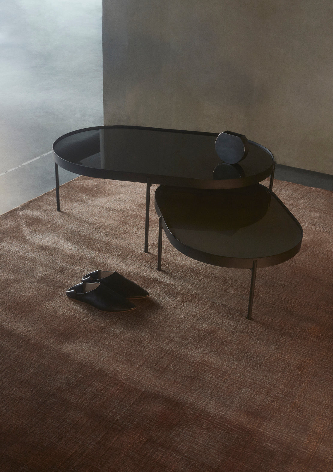 NONO coffee table beige glass with black base