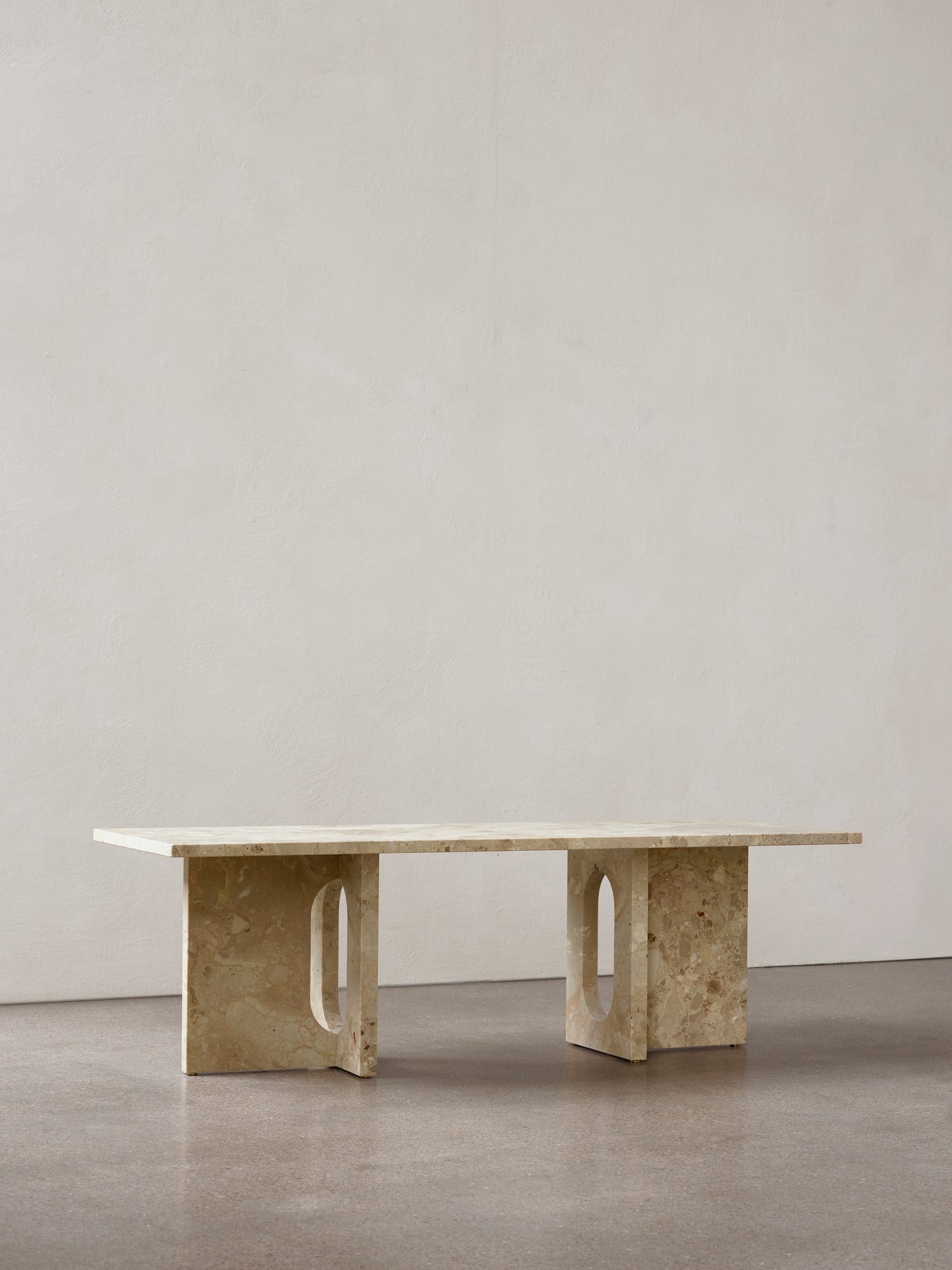 Couchtisch ANDROGYNE beige Marmor