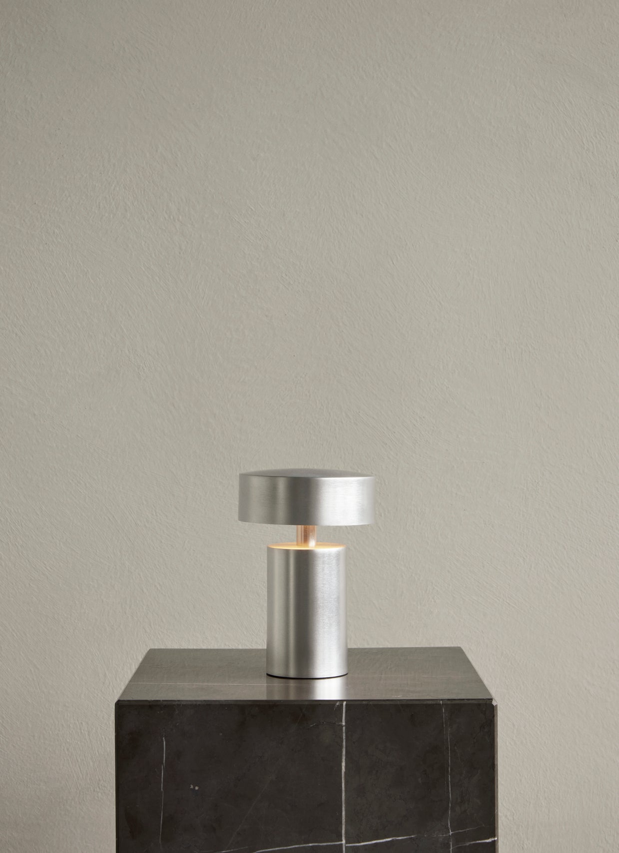 Tragbare Lampe COLUMN poliertes Aluminium