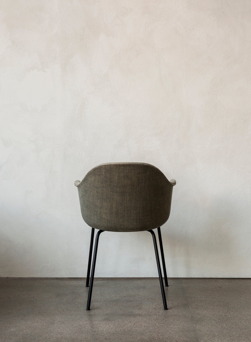 HARBOUR Armchair beige boucle with dark oak base