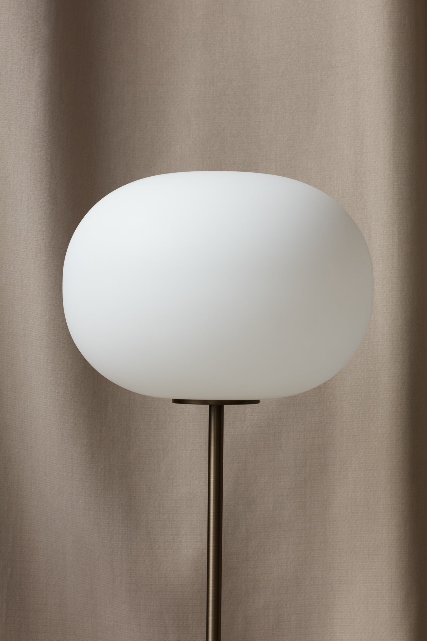 JWDA floor lamp red travertine