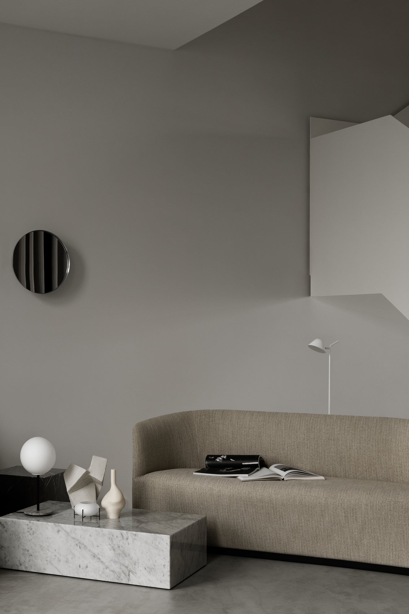 Couchtisch PLINTH sandstein