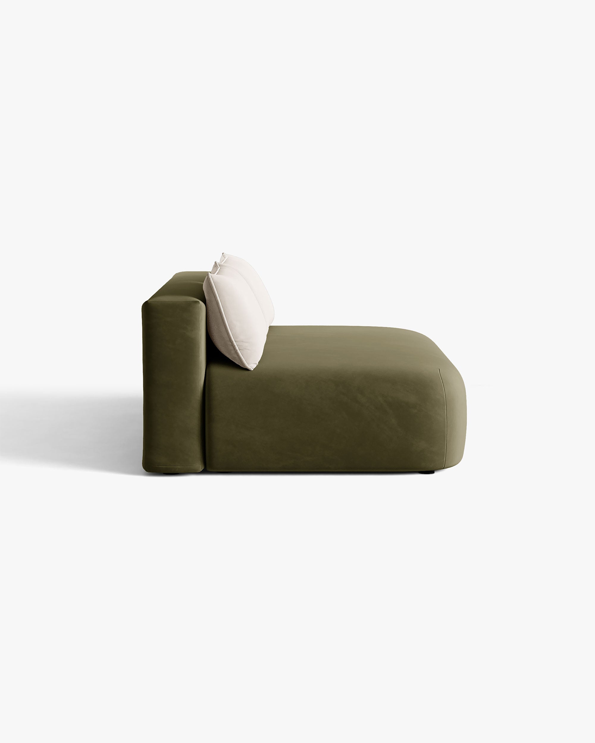Sofa für 3 Personen aus Samt mit Schlaf-Funktion HENA in Grün mit beigen Kissen