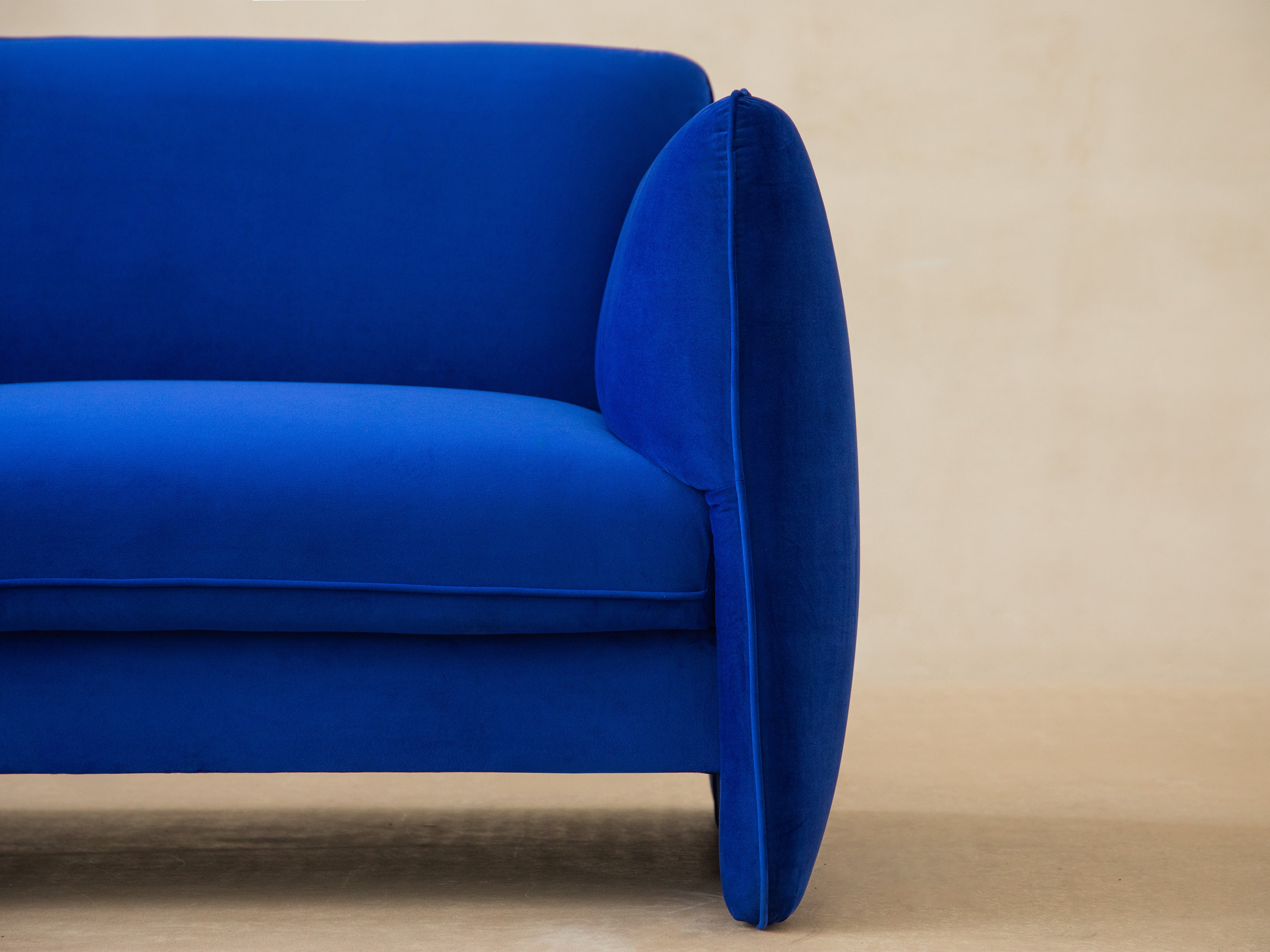 Sofa aksamitna 2-osobowa GEORGIA czekoladowy