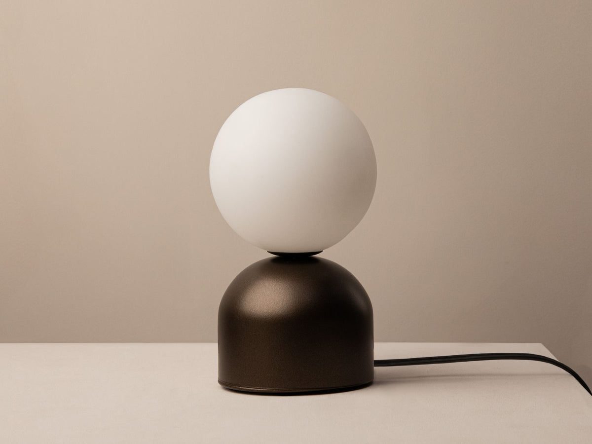 Lampa stołowa ELY brązowy – ujęcie 2