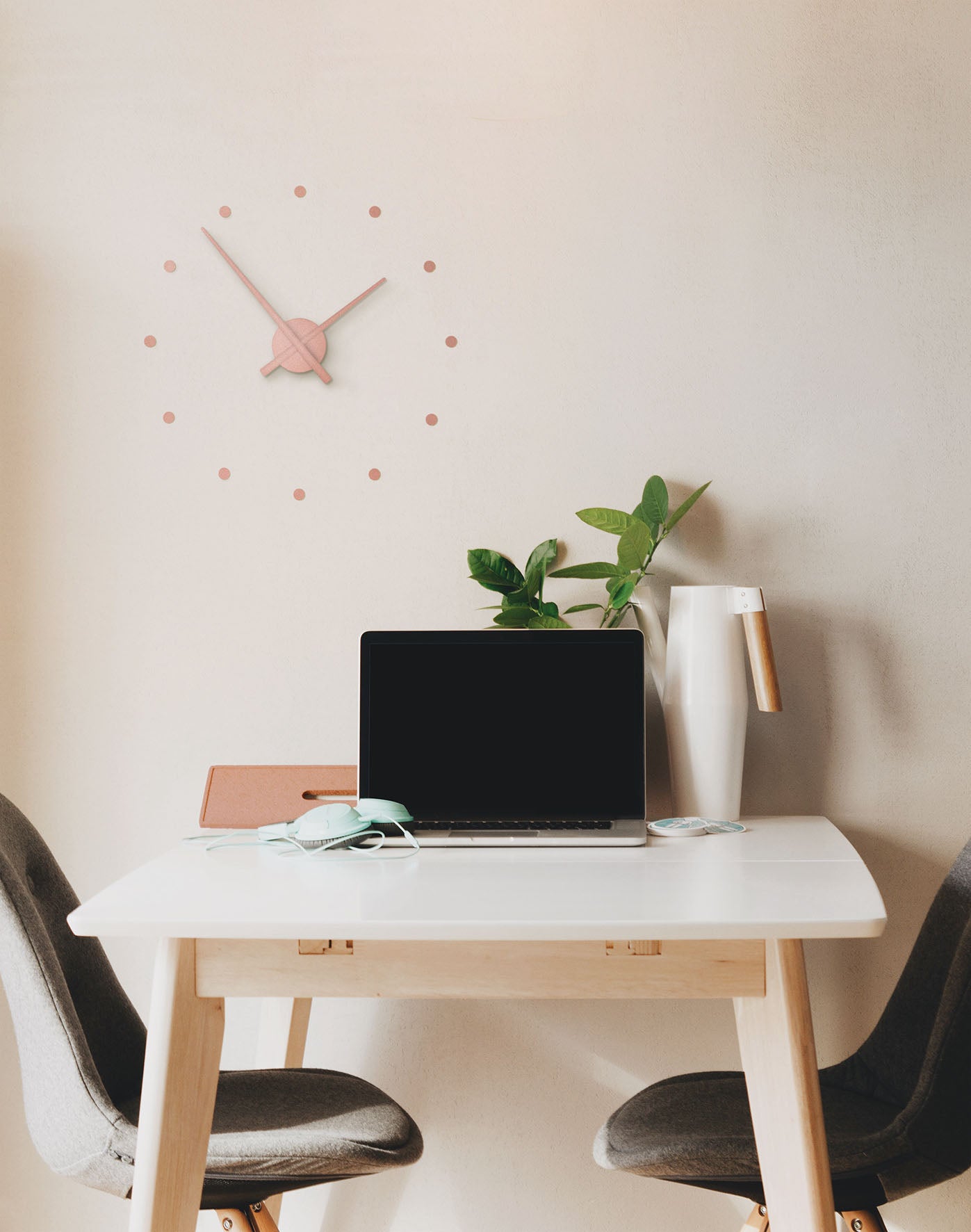 OJ MINI wall clock pink