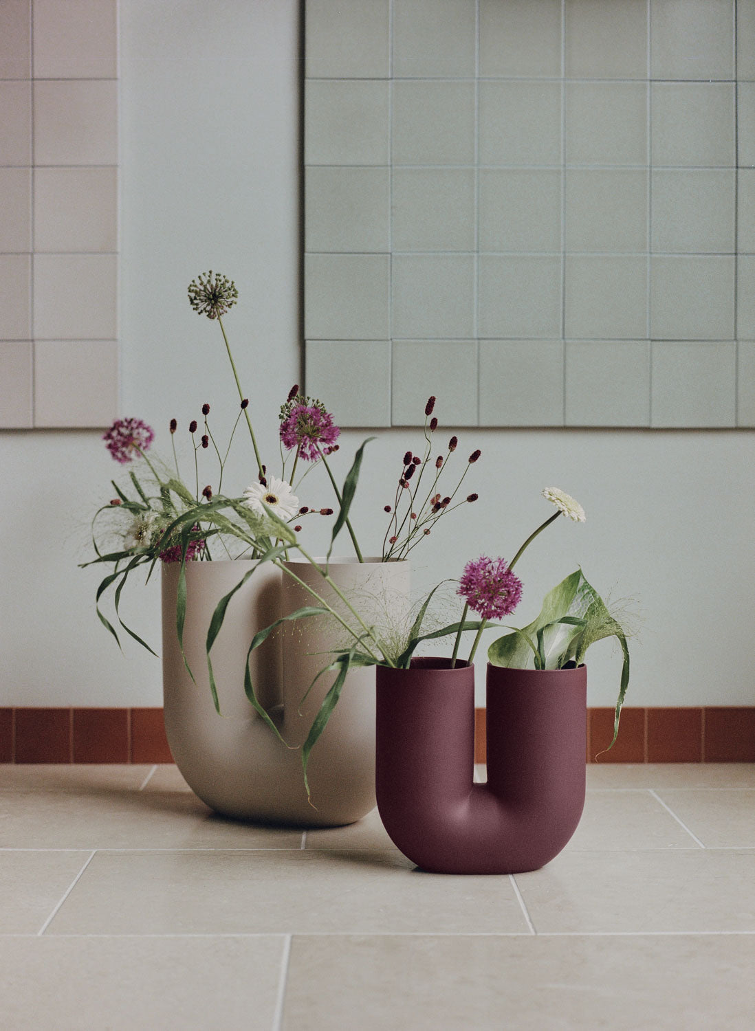 KINK Burgundy Vase