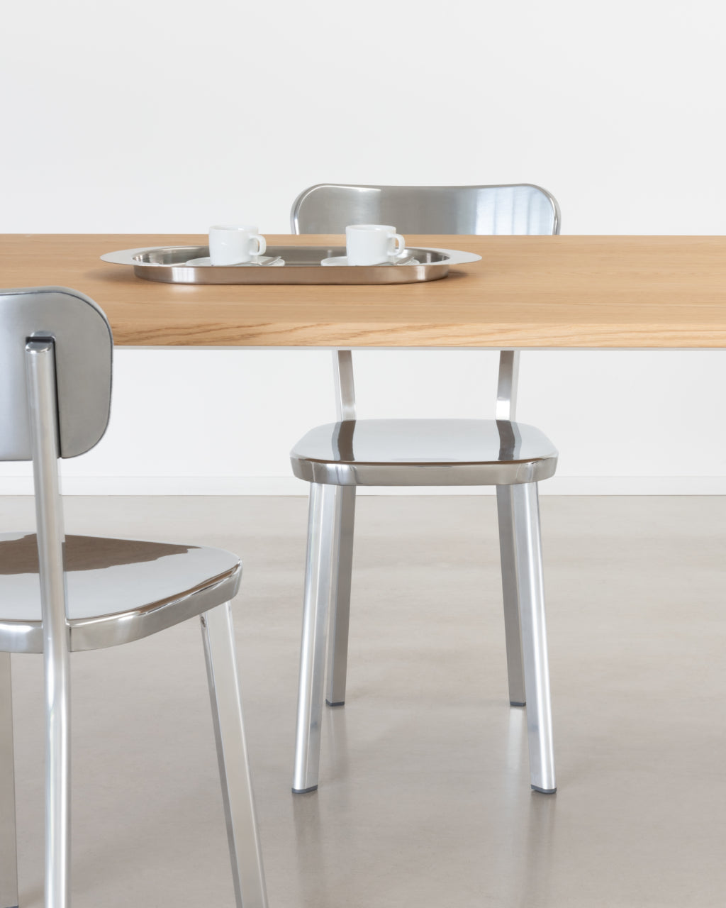 DEJA VU chair polished aluminum