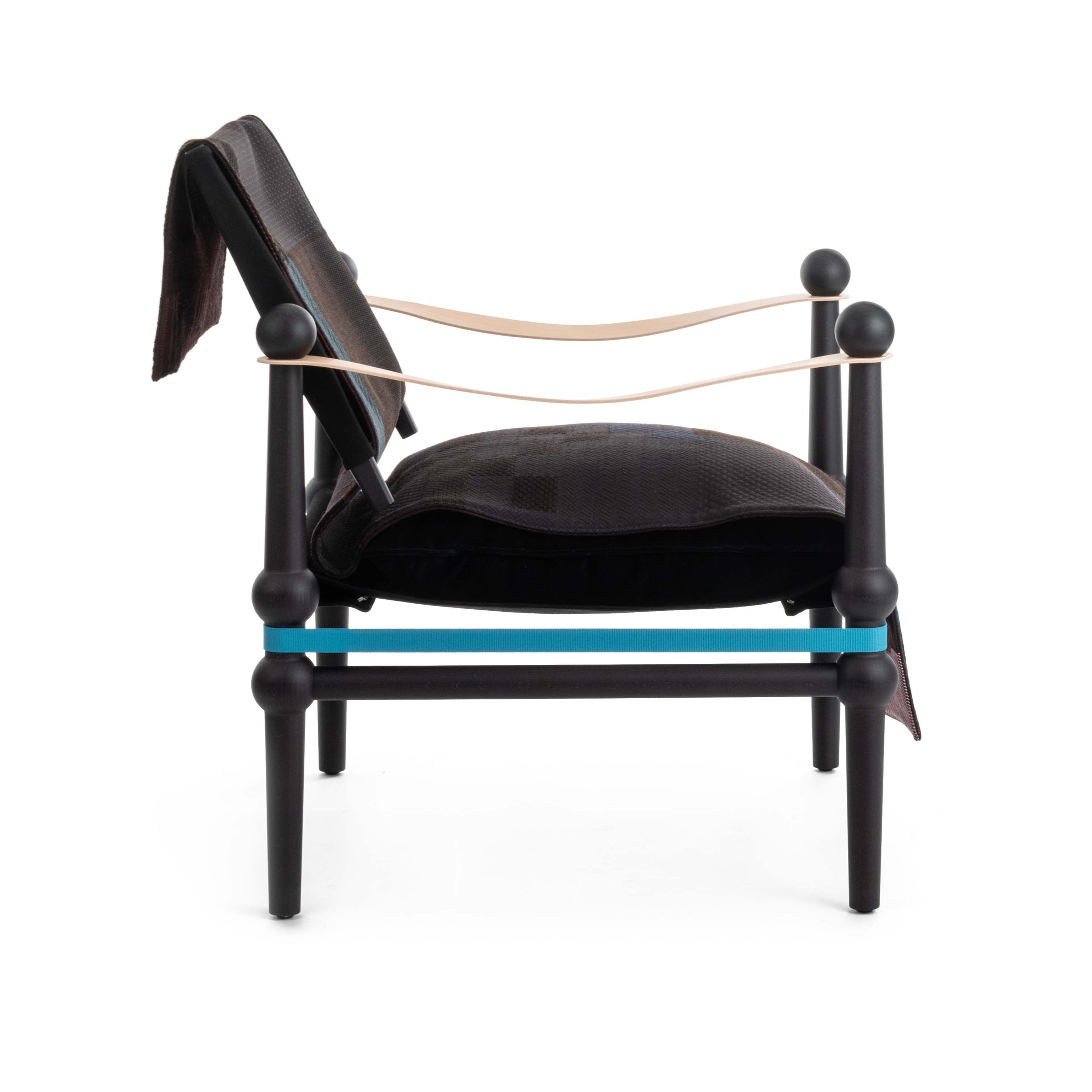 TWAIN Deckensessel braun und blau mit schwarzem Buchengestell