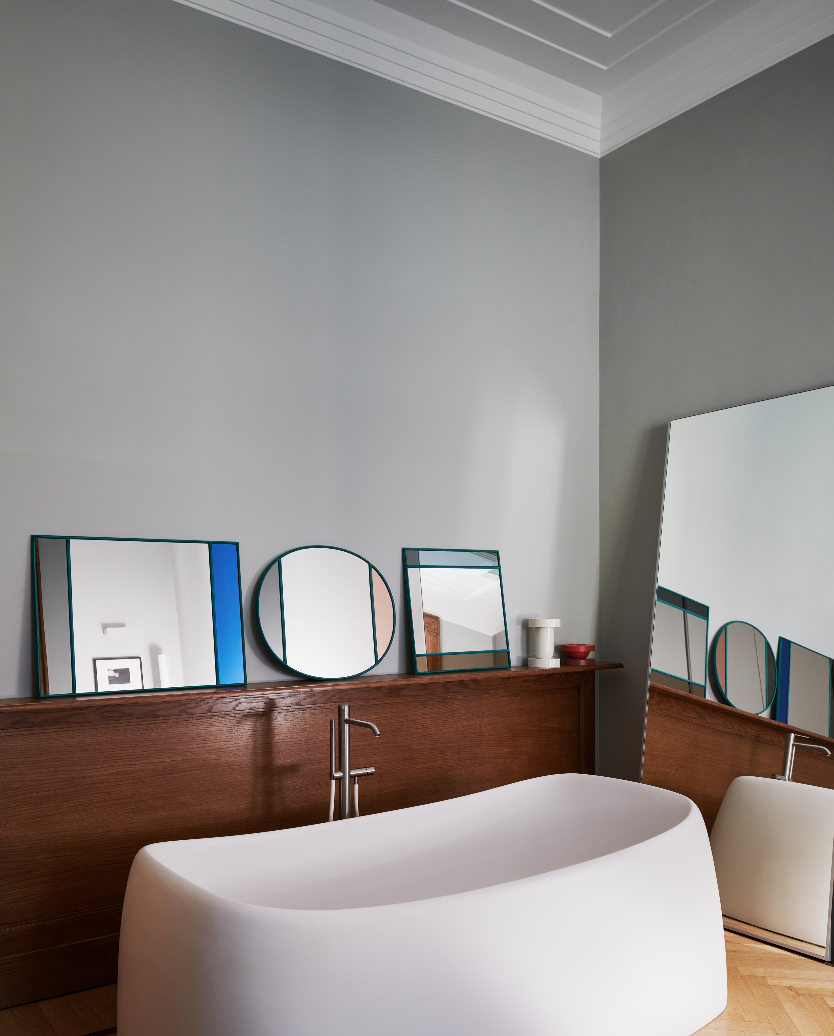 Round mirror VITRAIL green frame