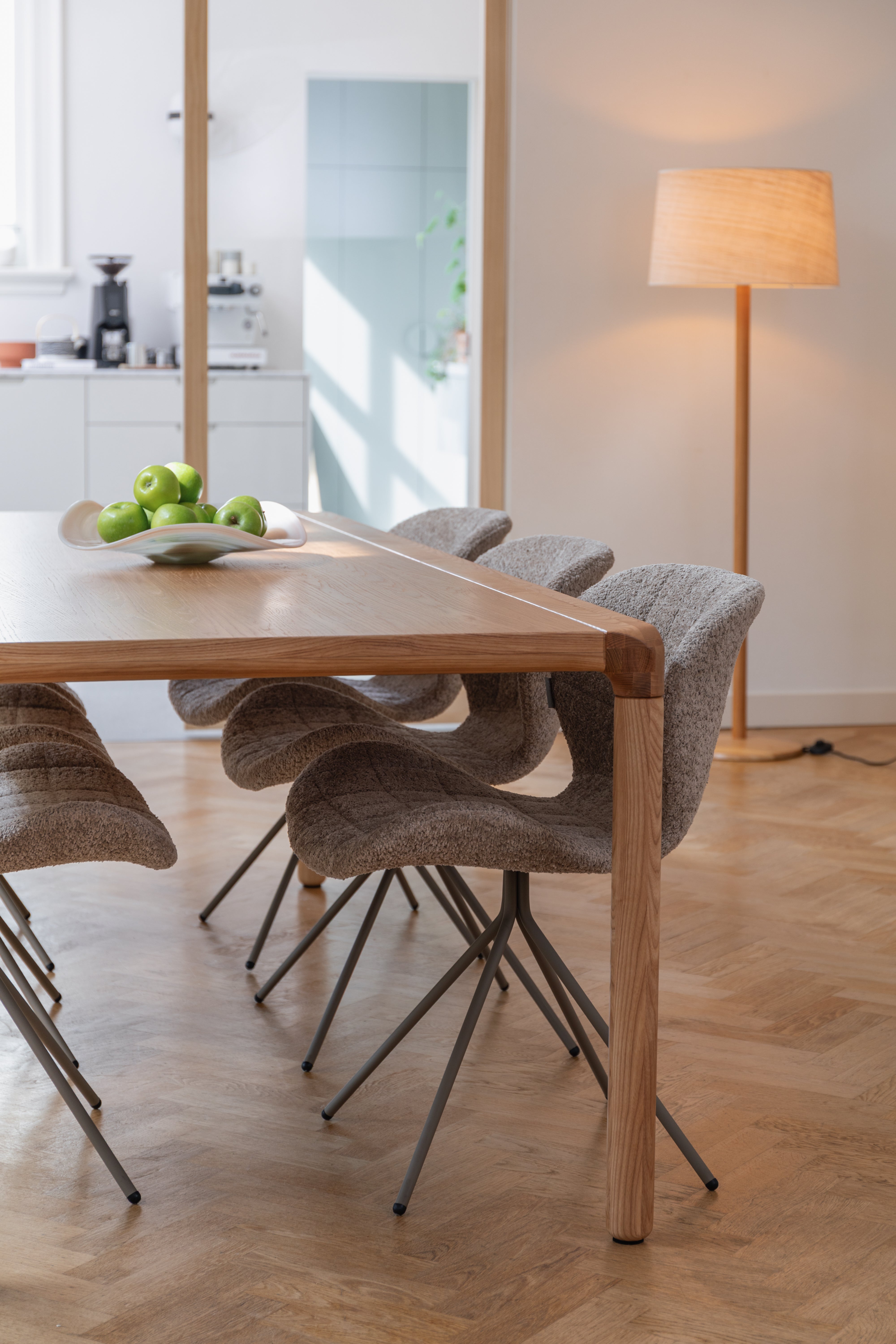 Glass bowl MARIA white with pink