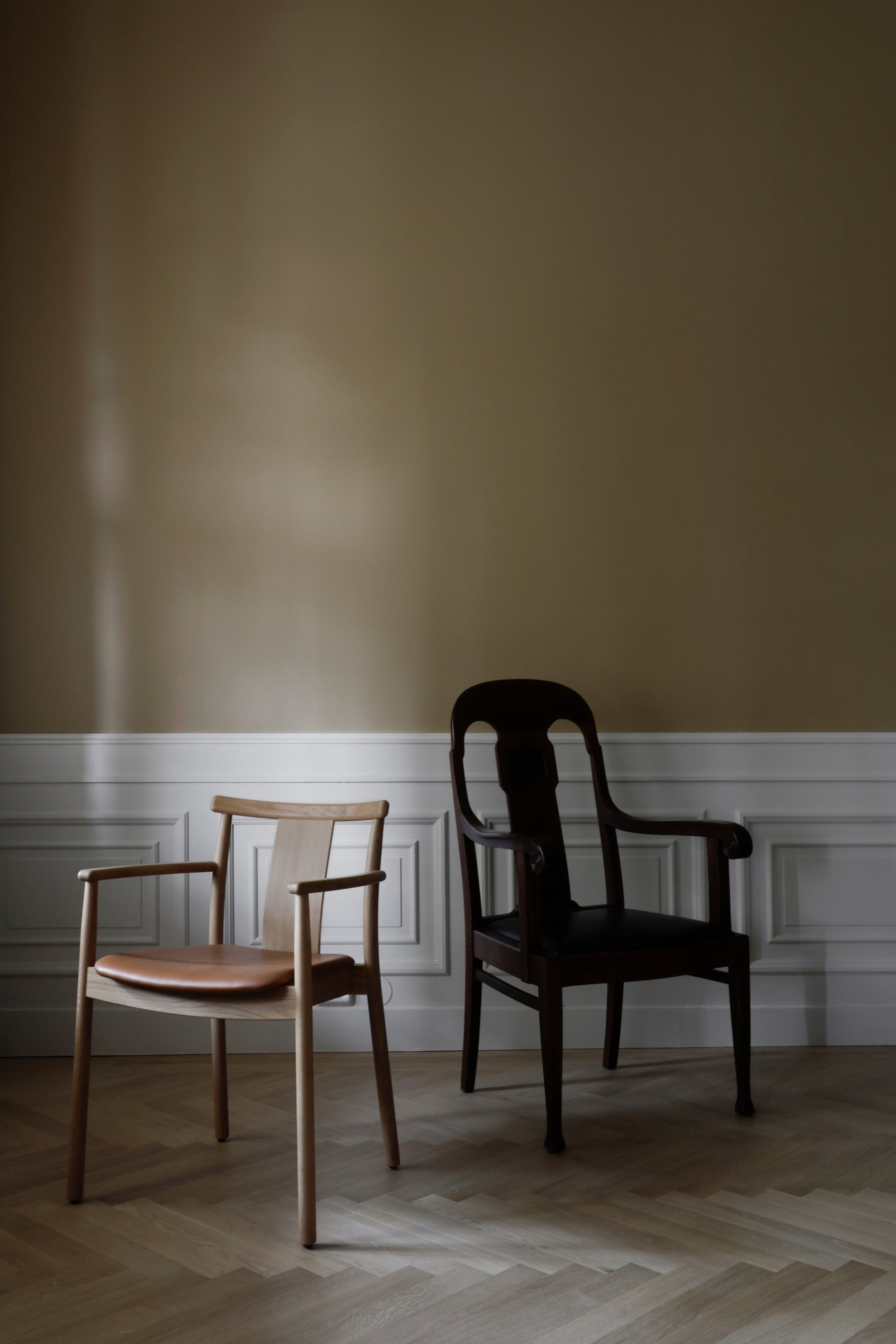MERKUR Chair Black Oak Wood