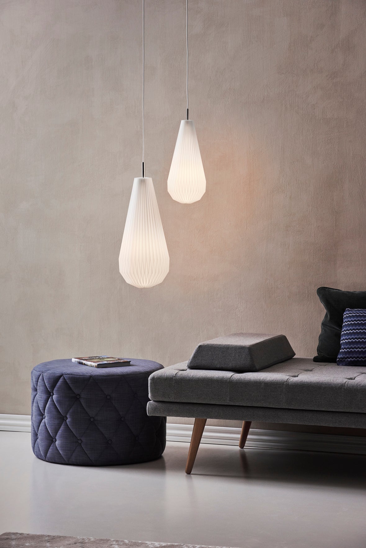 Pendelleuchte MODELL 181 KOMET weiß mit Silber