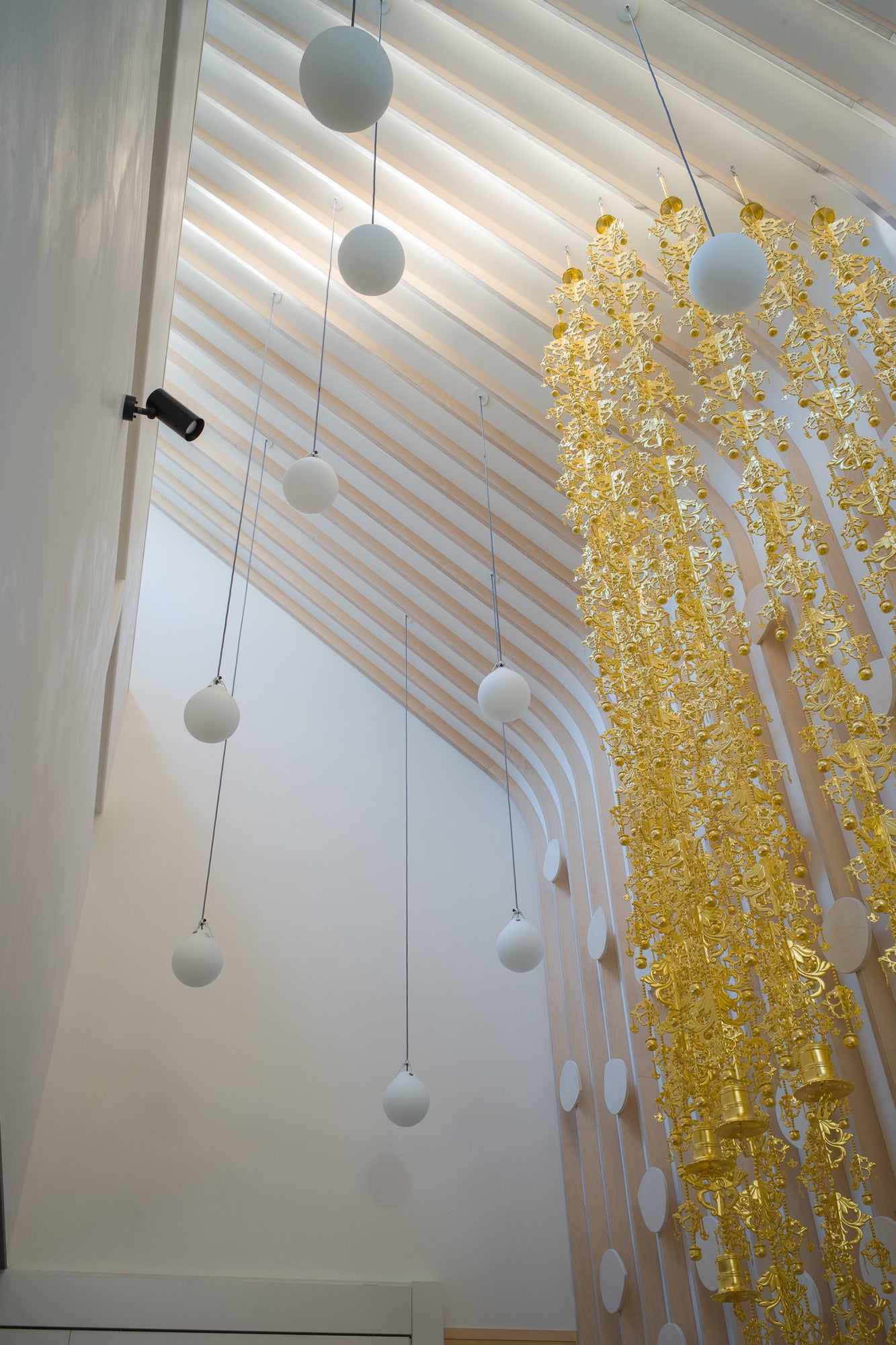 Pendelleuchte MOSER weiß