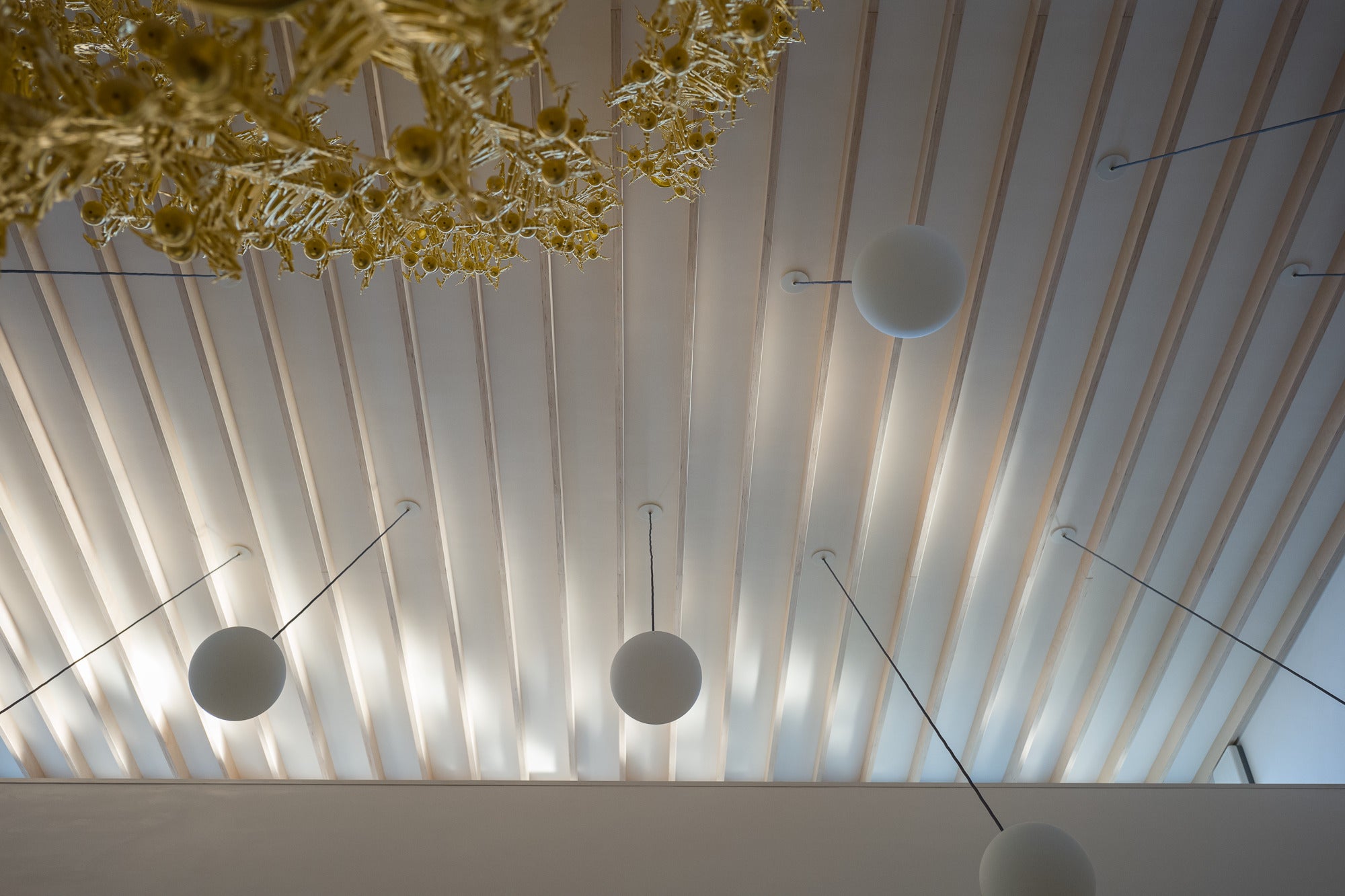 Pendelleuchte MOSER weiß