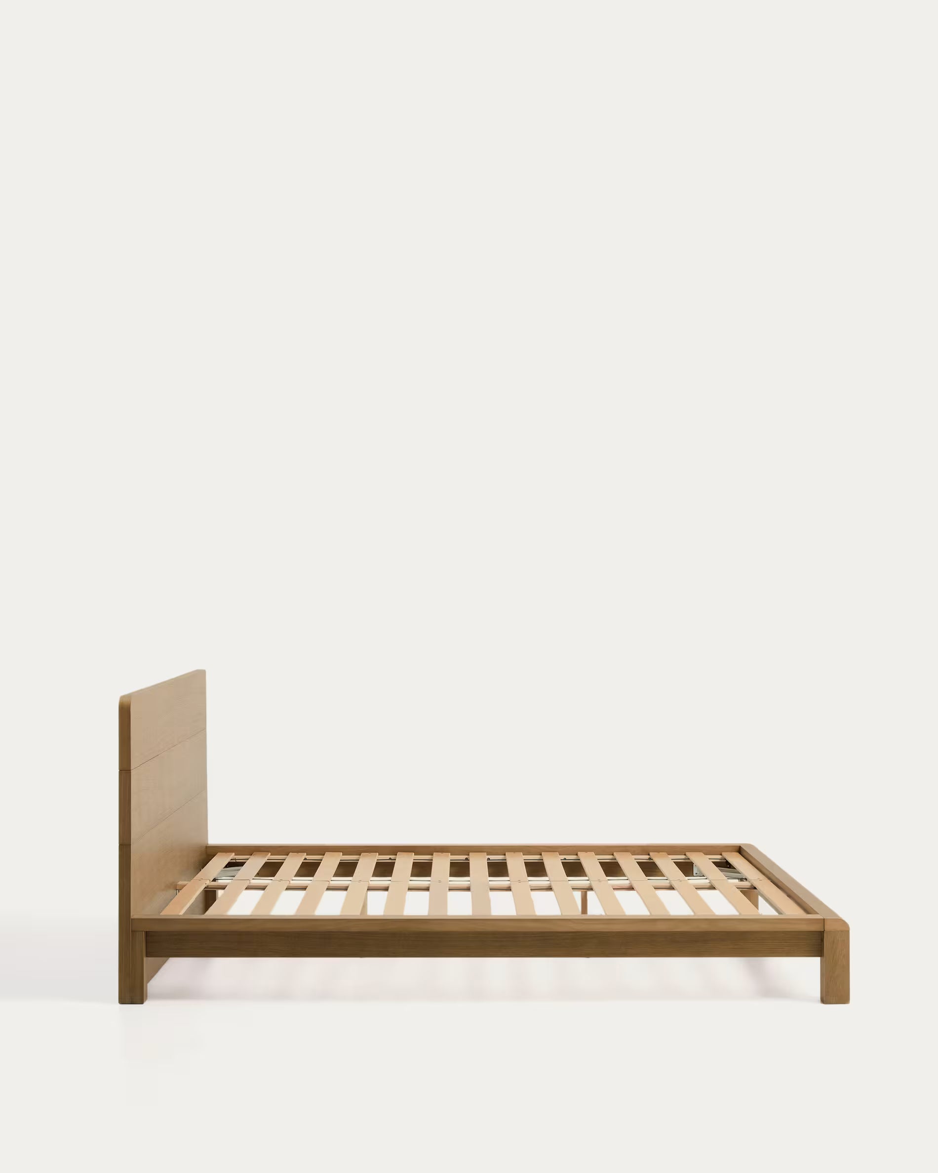 ARELIDA Bed in Oak Veneer