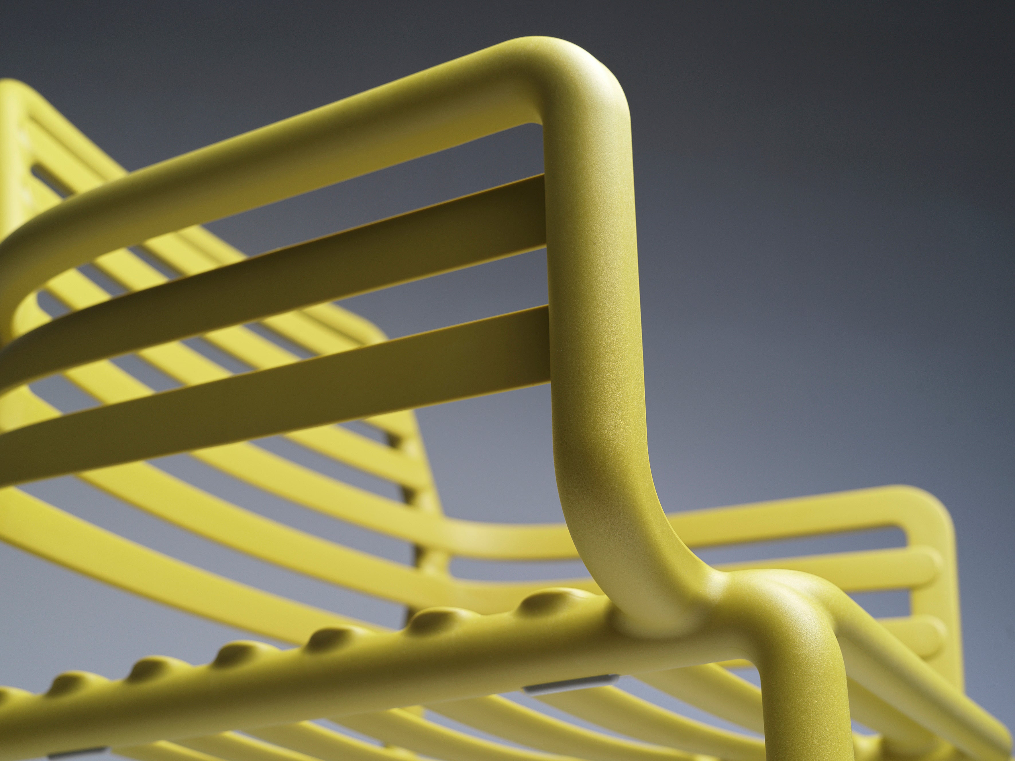 Außenstuhl mit Armlehnen DOGA marsala