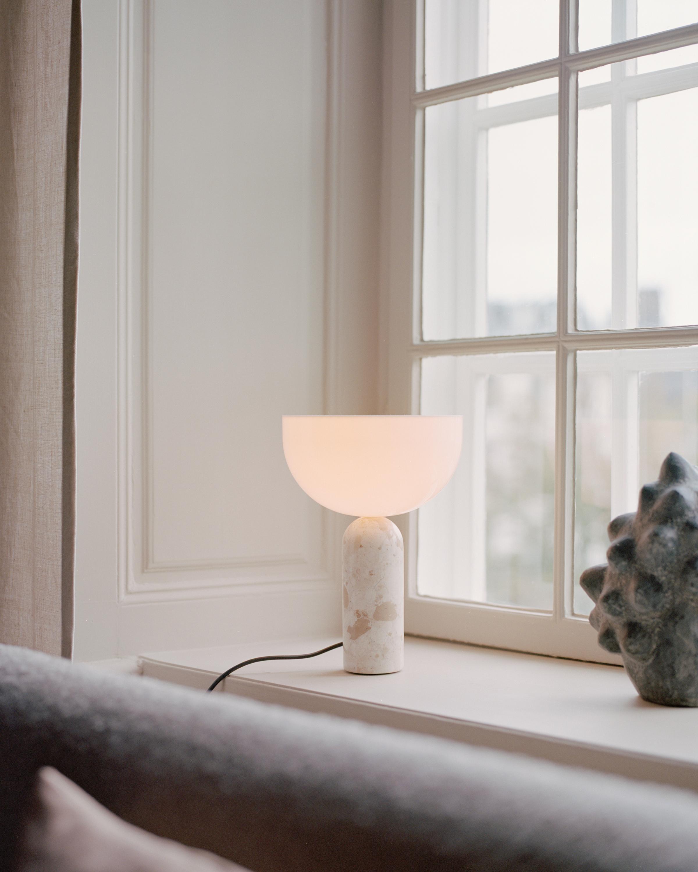 KIZU Tischleuchte Creme Marmor