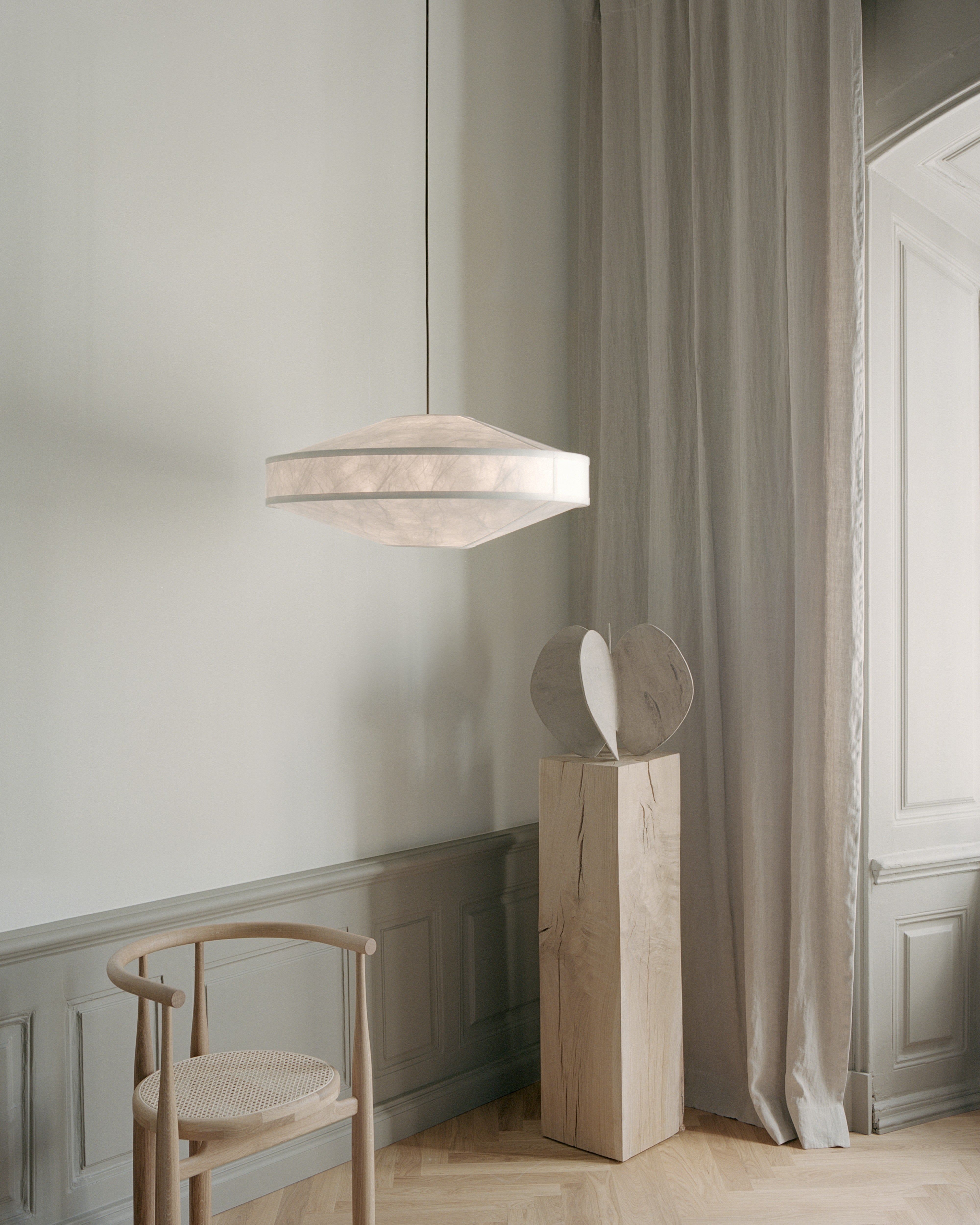 White Kite hanging lamp