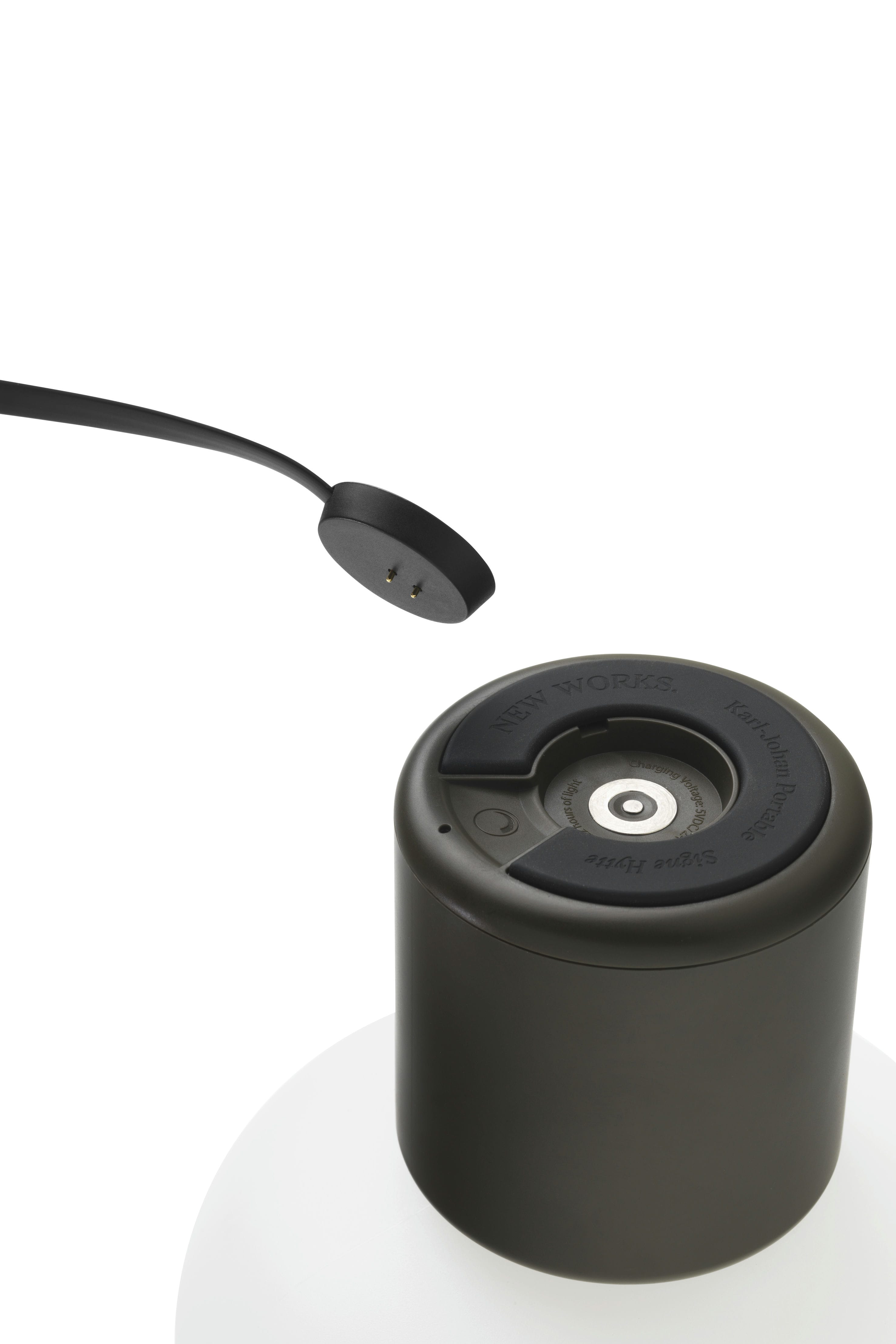 Dark-green karl-johan portable lamp