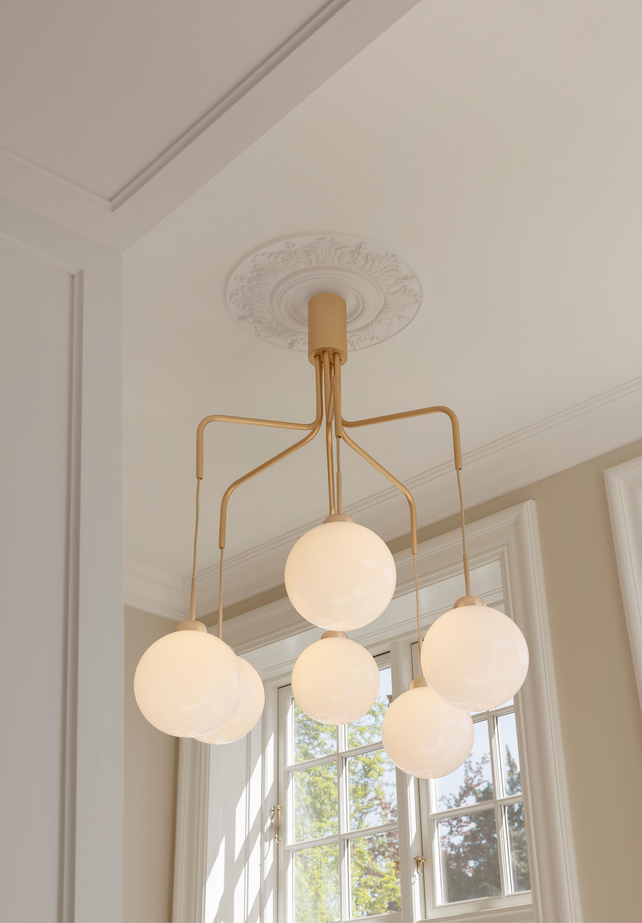 Pendelleuchte APIALES CLUSTER 6 schwarz mit opalem Glas [Antonina] [Amelia spr]