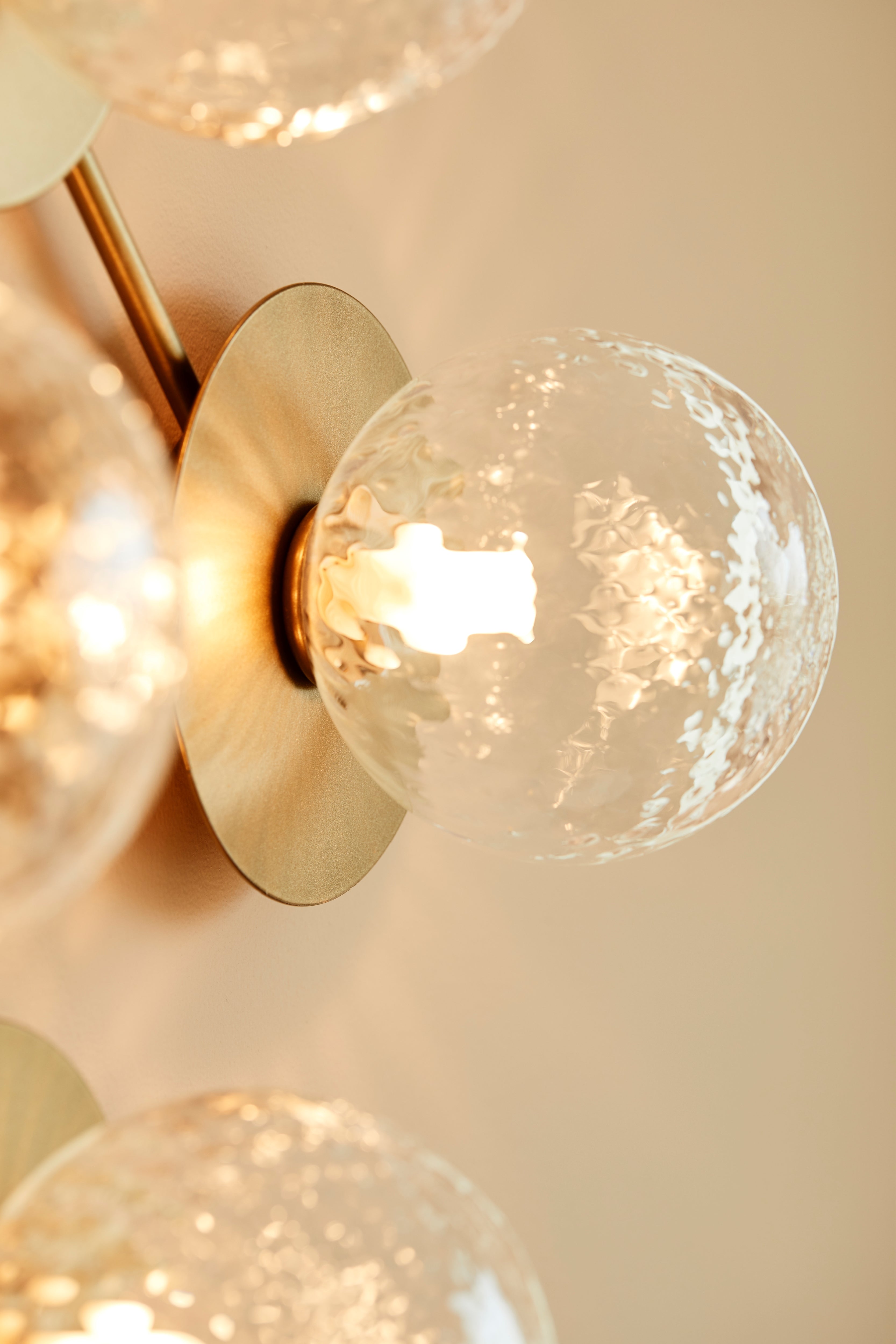Wandleuchte LIILA 12 Gold mit transparentem Glas