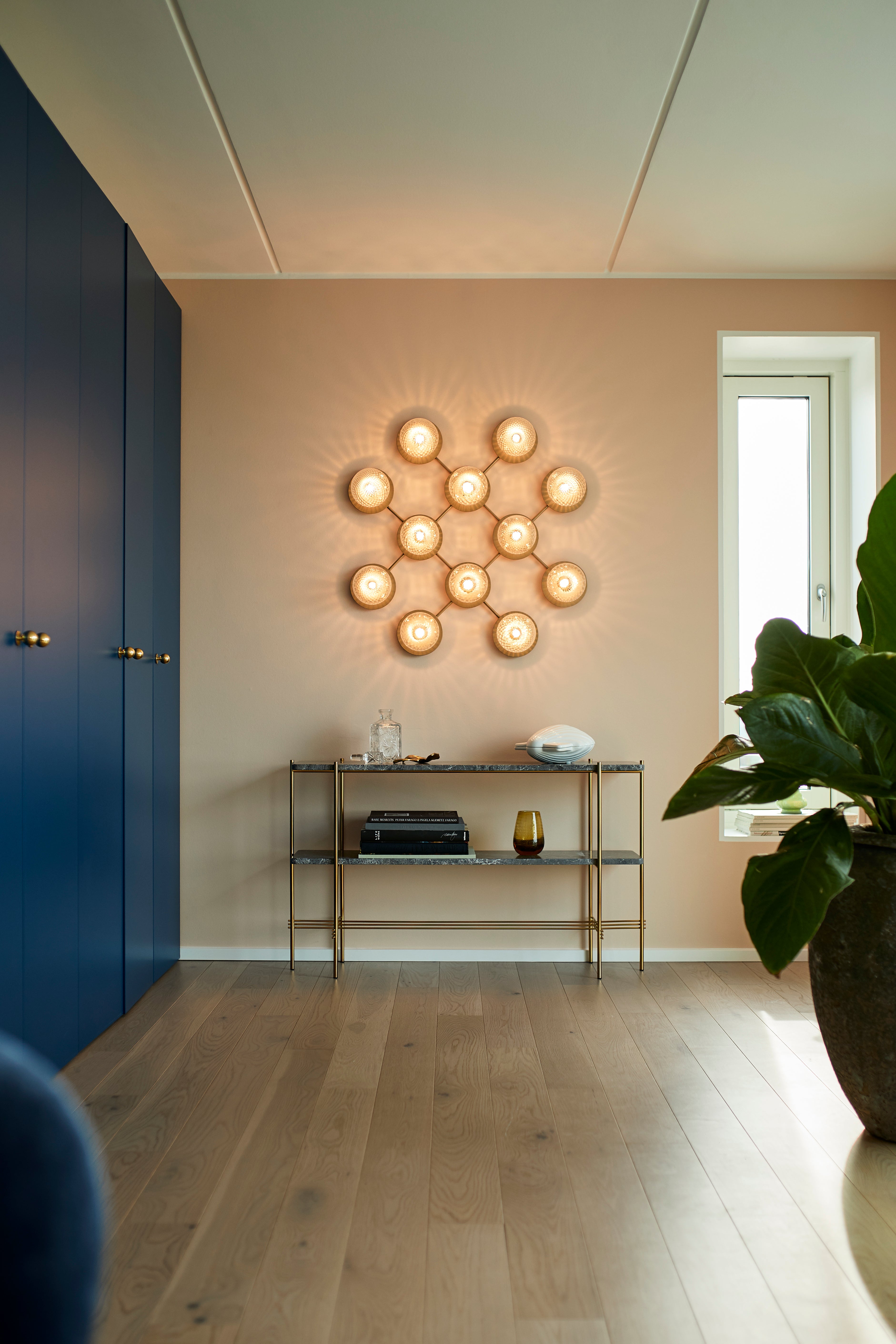 Wandleuchte LIILA 12 Gold mit transparentem Glas