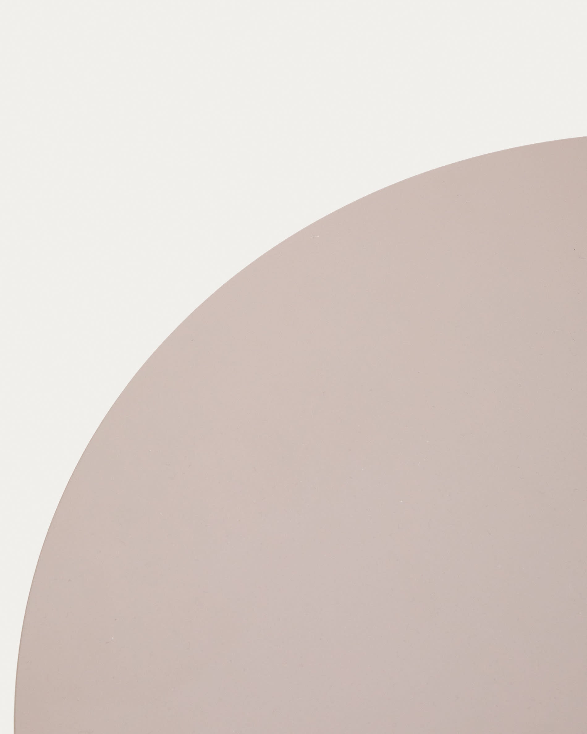 Sedalis beige garden table