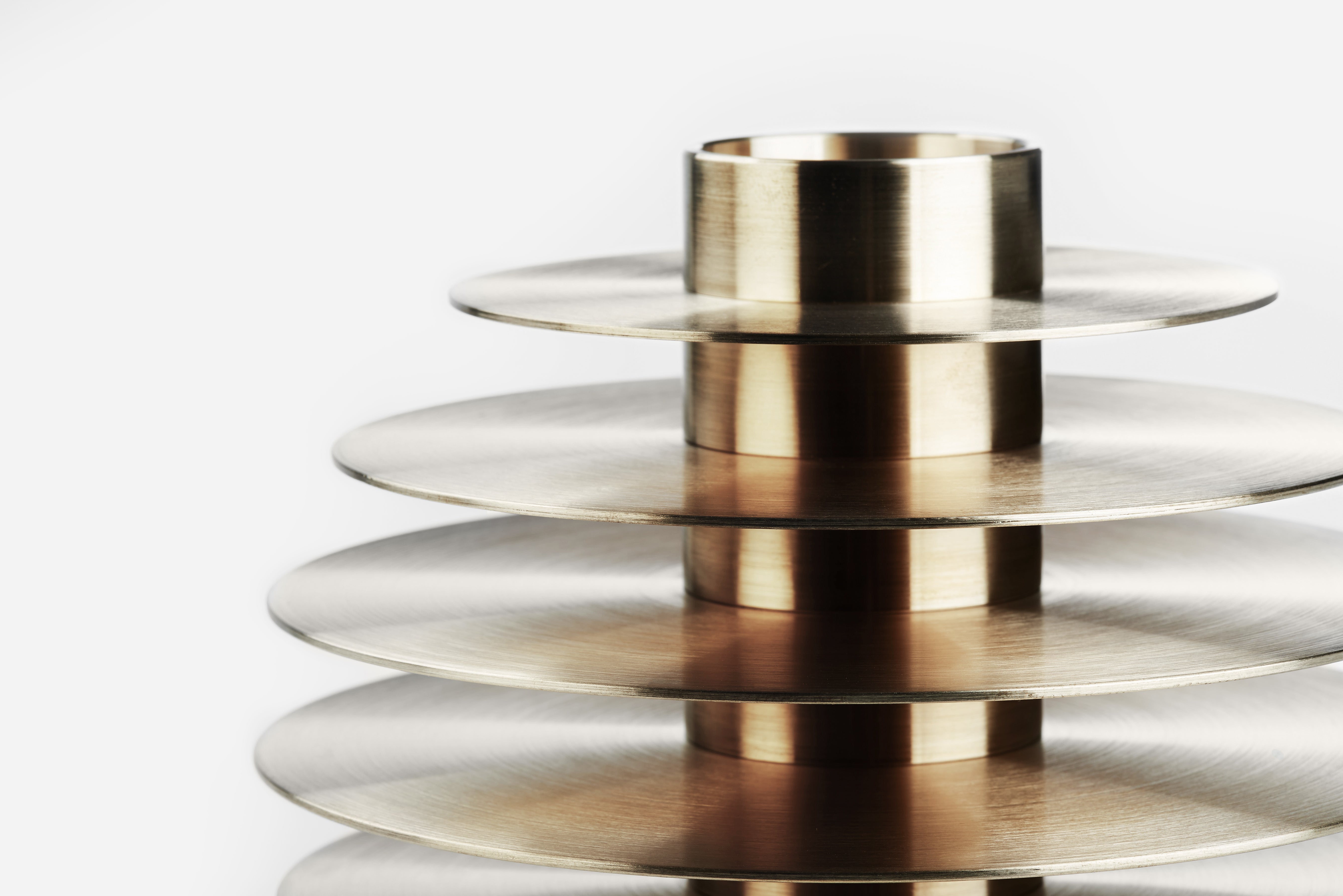 Set von ORB Kerzenhaltern aus Messing