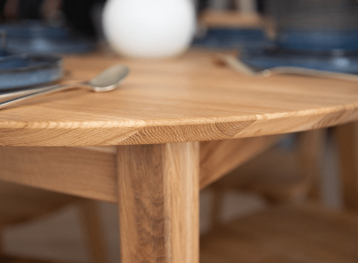 ARGO Table Oak Veneer [Julia]