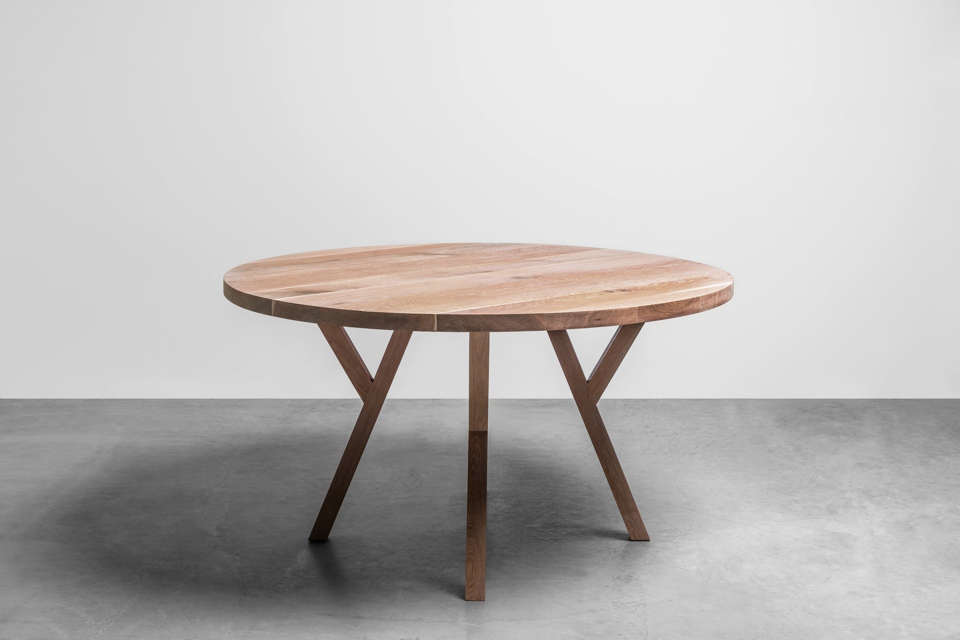 Round Table GLORIA Oak Wood