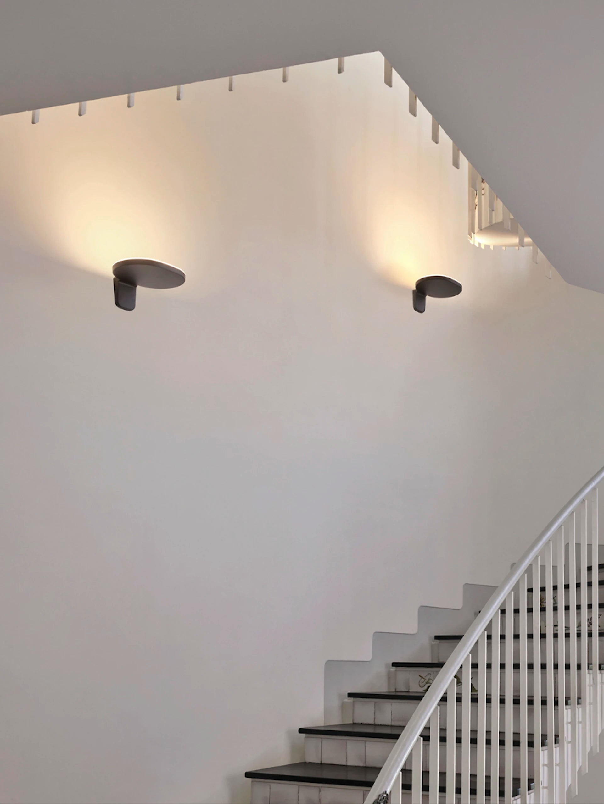 OPLIGHT Black Wall Lamp