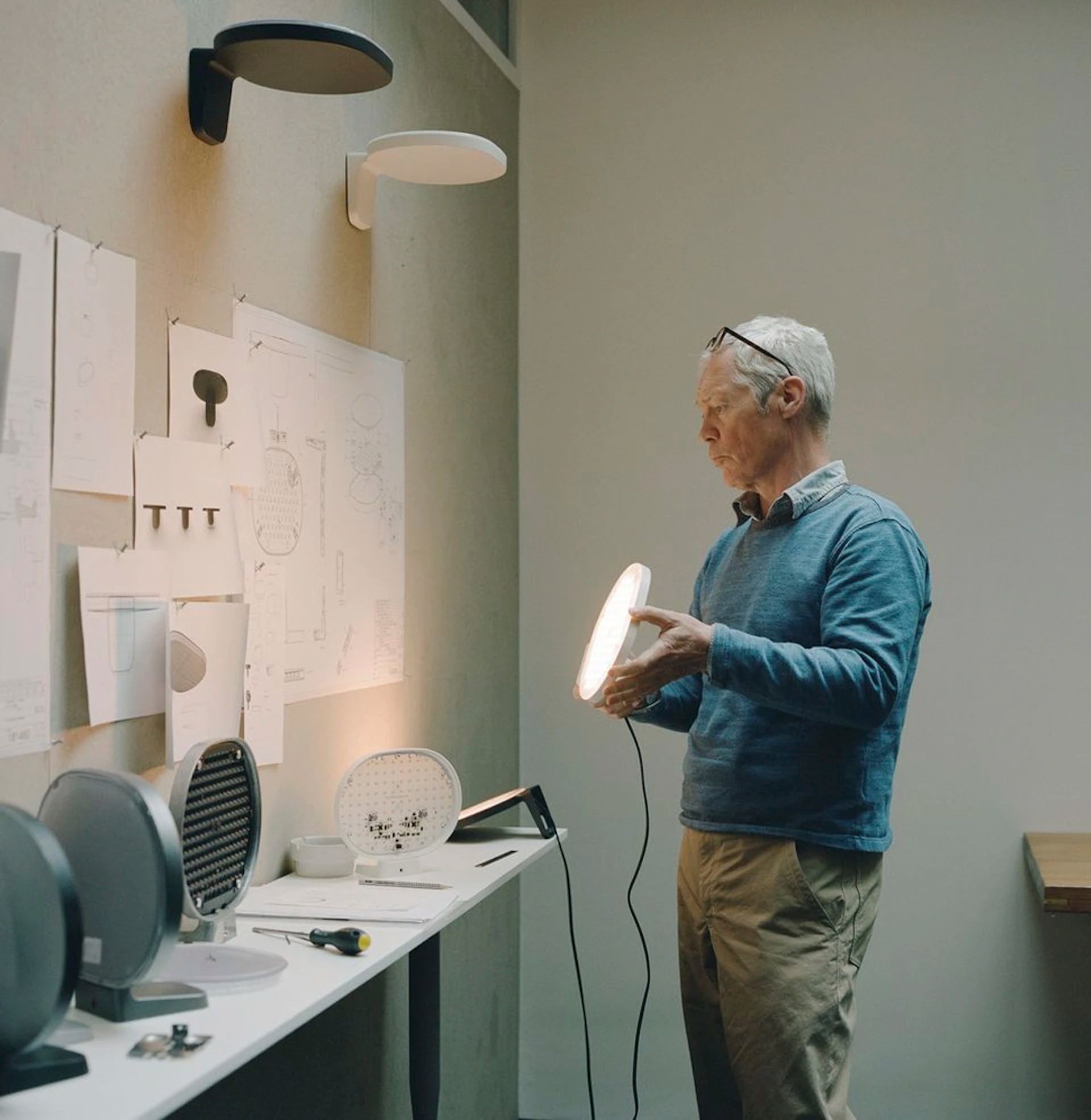 OPLIGHT Black Wall Lamp