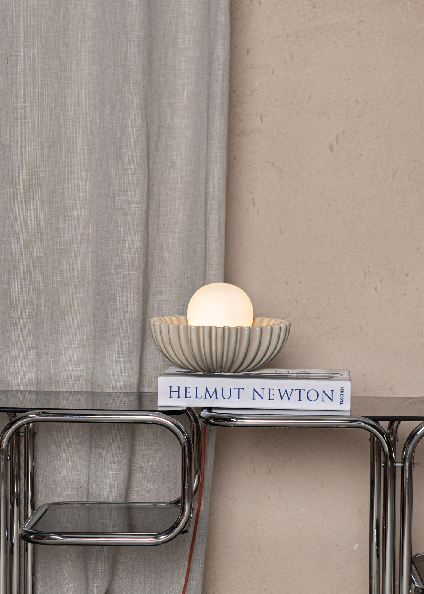 Tischlampe OSTRO sandfarben