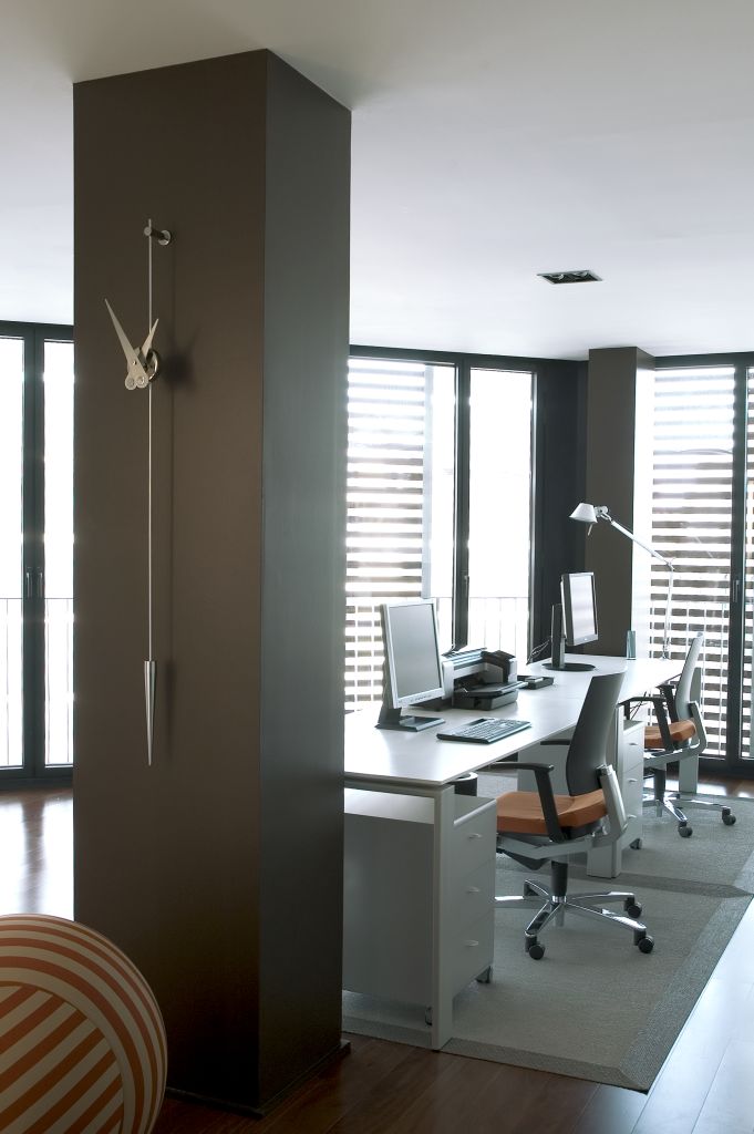 PUNTO Y COMA chrome wall clock