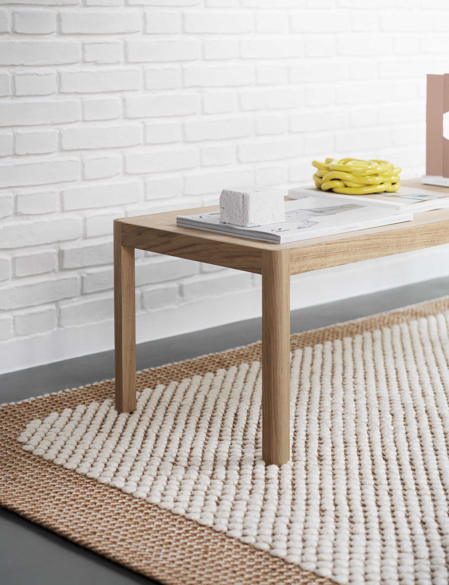 PEBBLE rug orange with beige