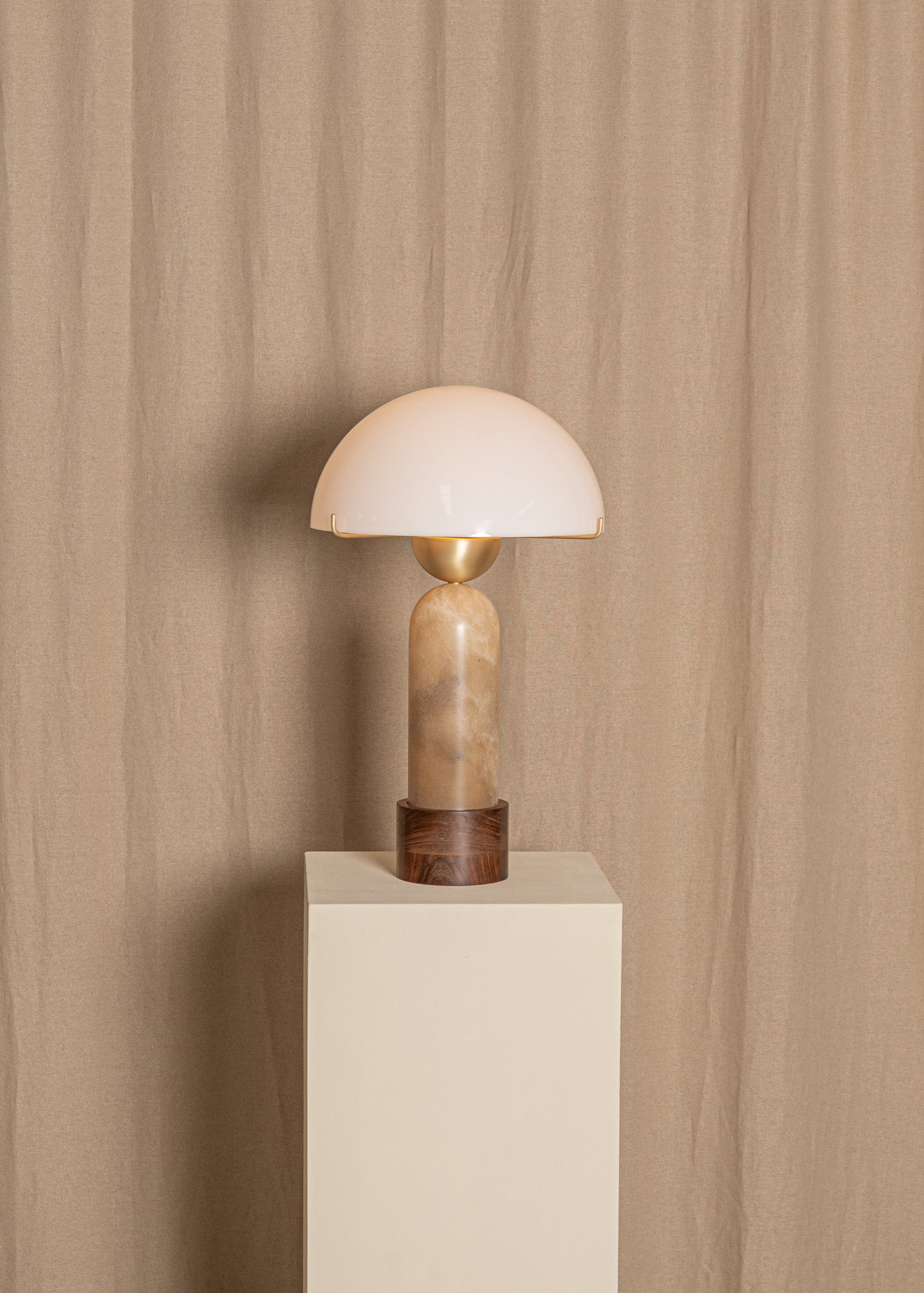 PEONO Table Lamp Dark Beige Alabaster