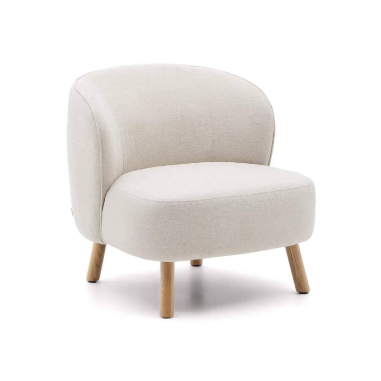 A chair of szenyl street beige