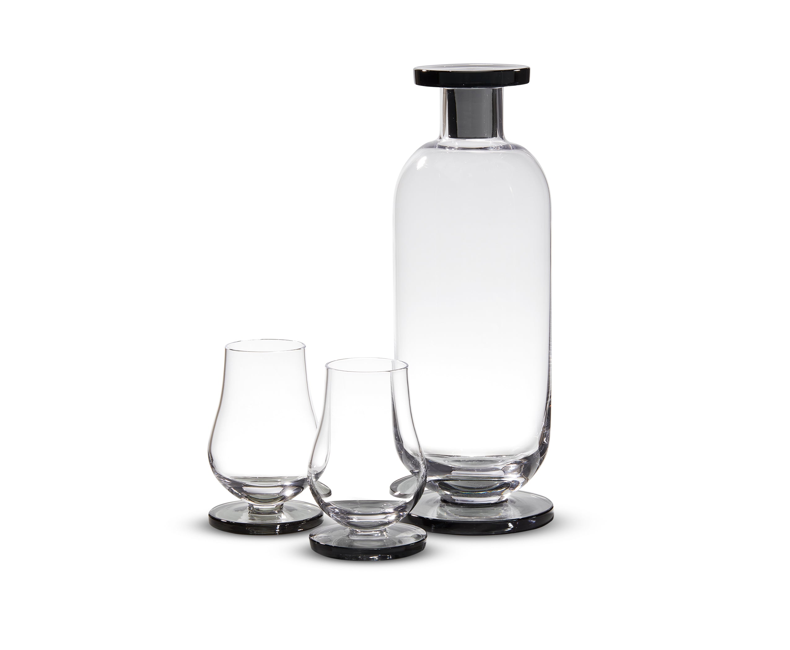 Puck glass carafe