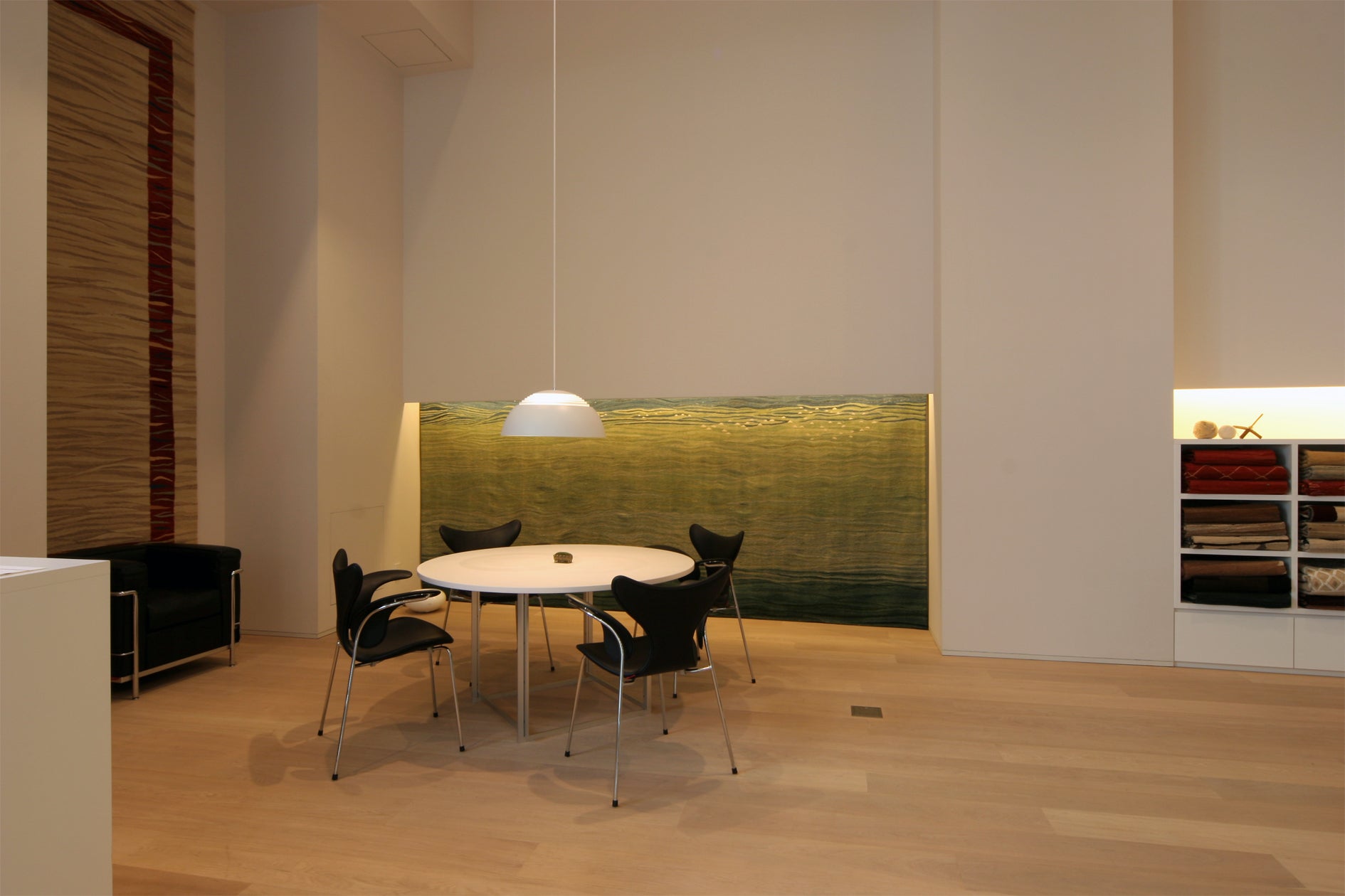 Lampa wisząca AJ ROYAL biały