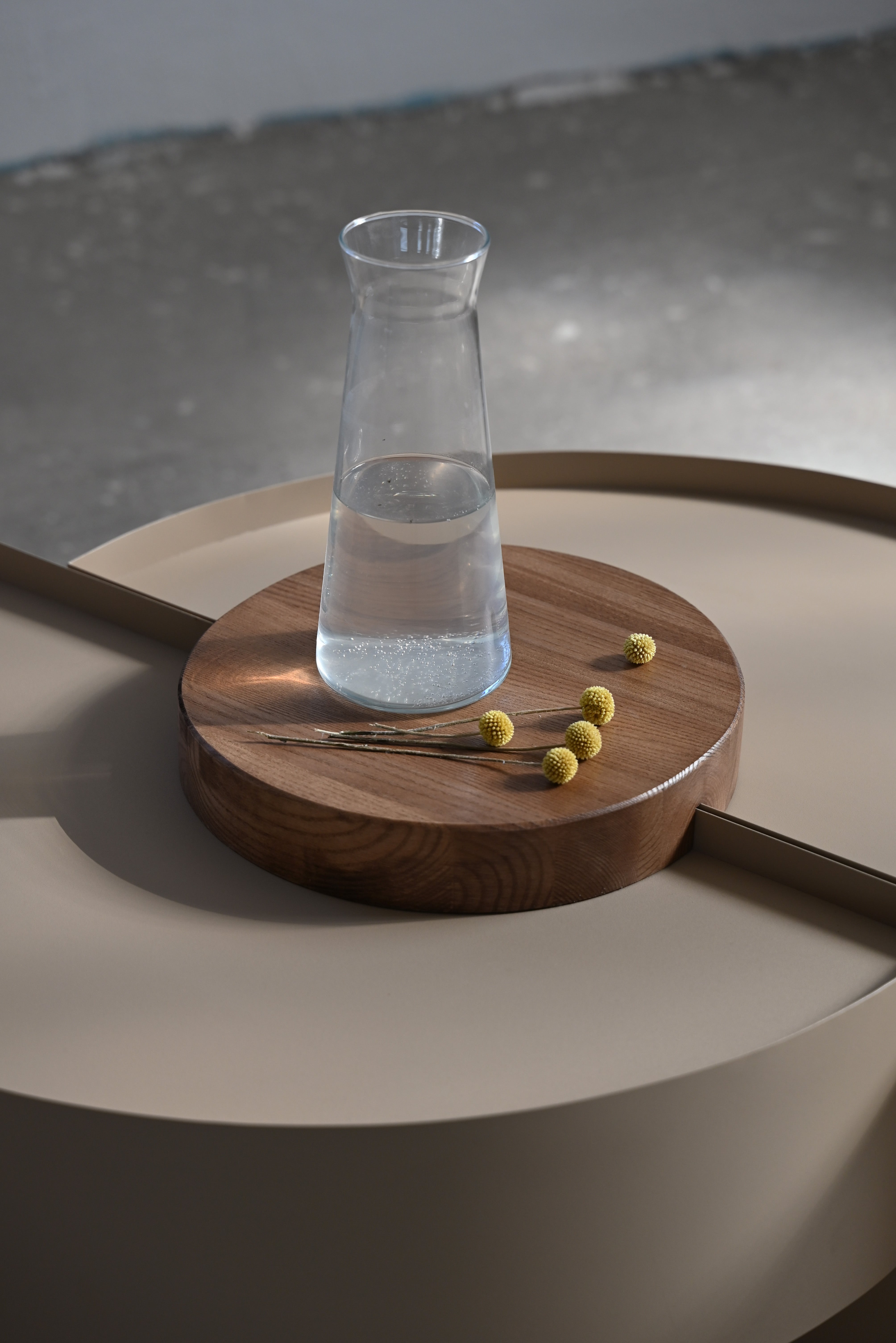 Kaffeetisch SUMO aus Stahl und Holz