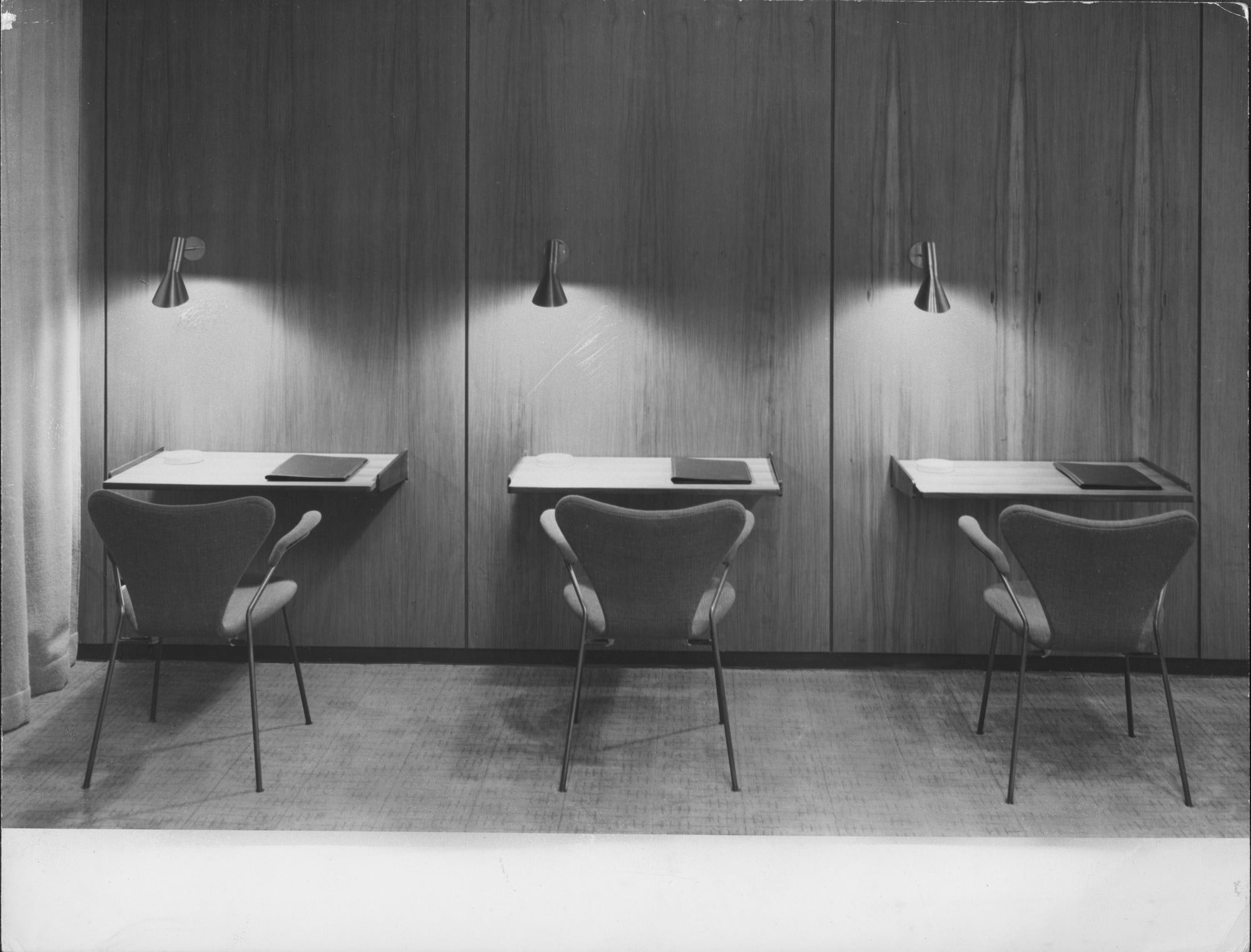 Lampa ścienna AJ polerowana stal nierdzewna