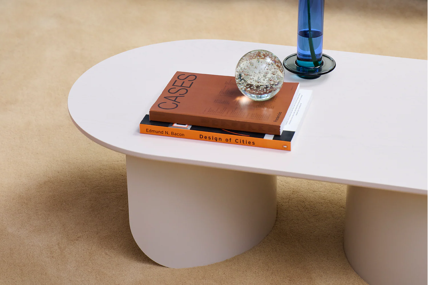 Oval coffee table PLATEAU in sand color