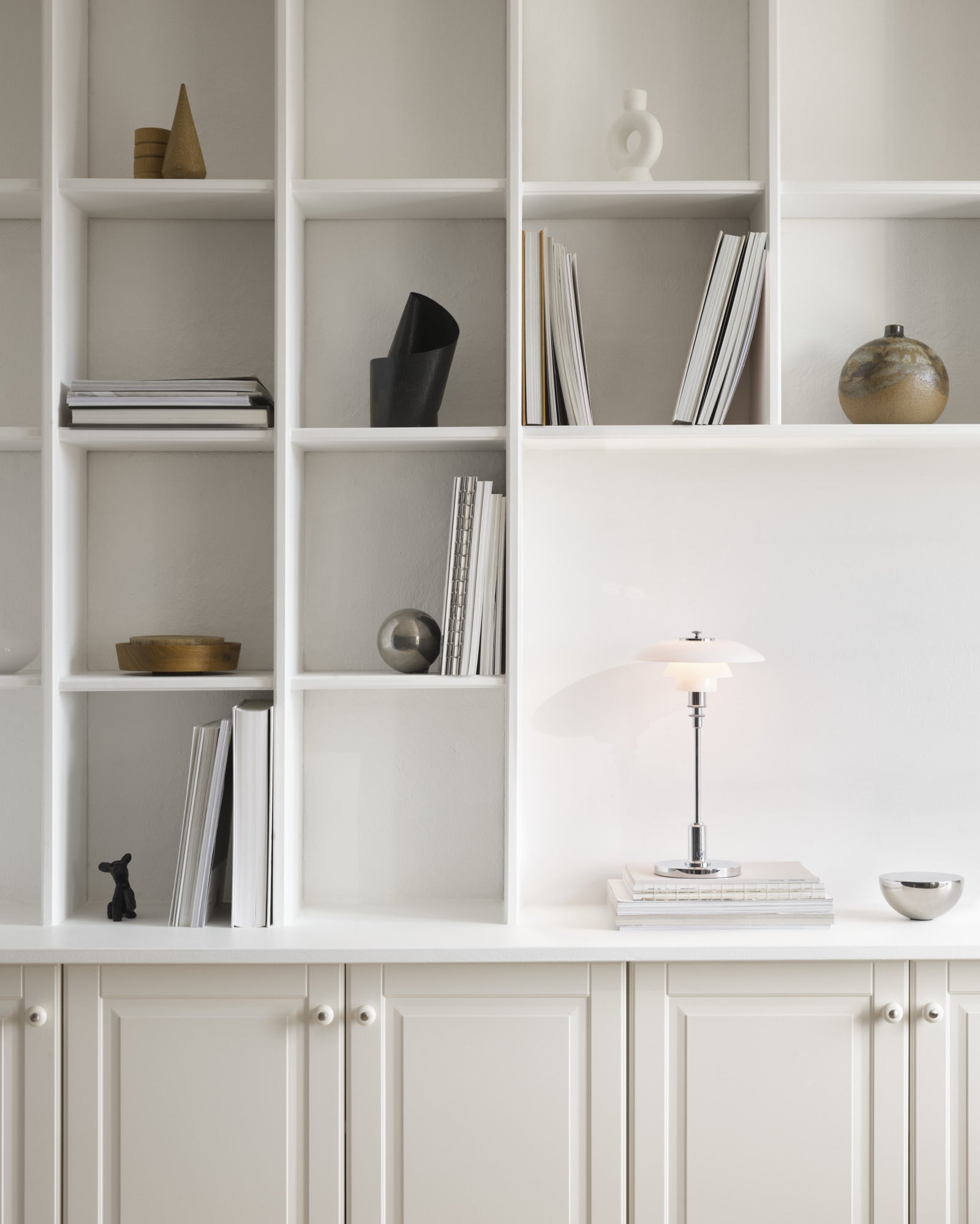 Tragbare Lampe PH 2/1 weiß mit verchromtem Sockel