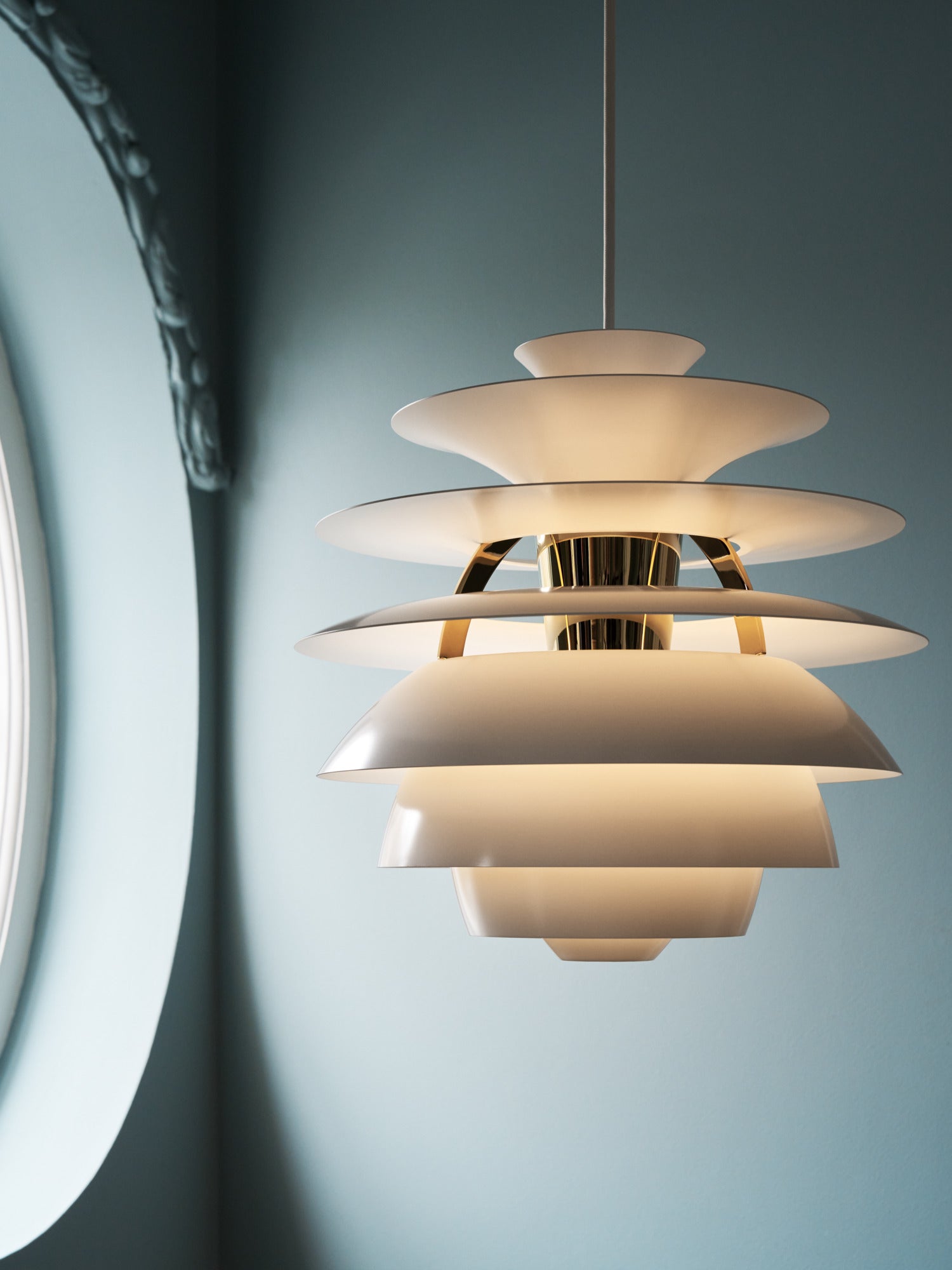 PH SNOWBALL pendant lamp in cream with brass finish
